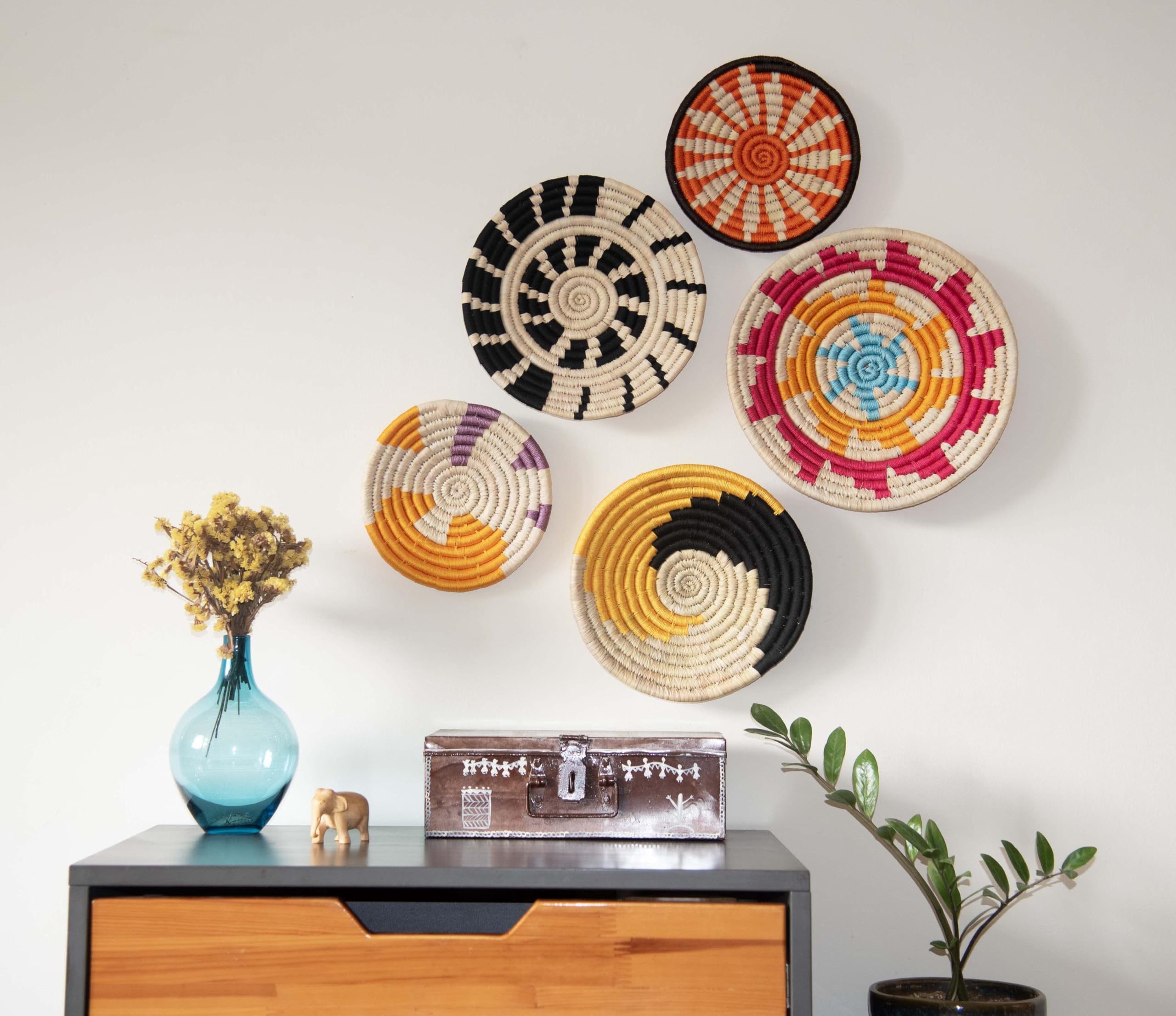Gulaabi Ghar Handcrafted Wall Decor Plates, Home Decor for Living Room, Sabai Grass Handwoven Baskets, Wall Art Decoration, Set of 5
