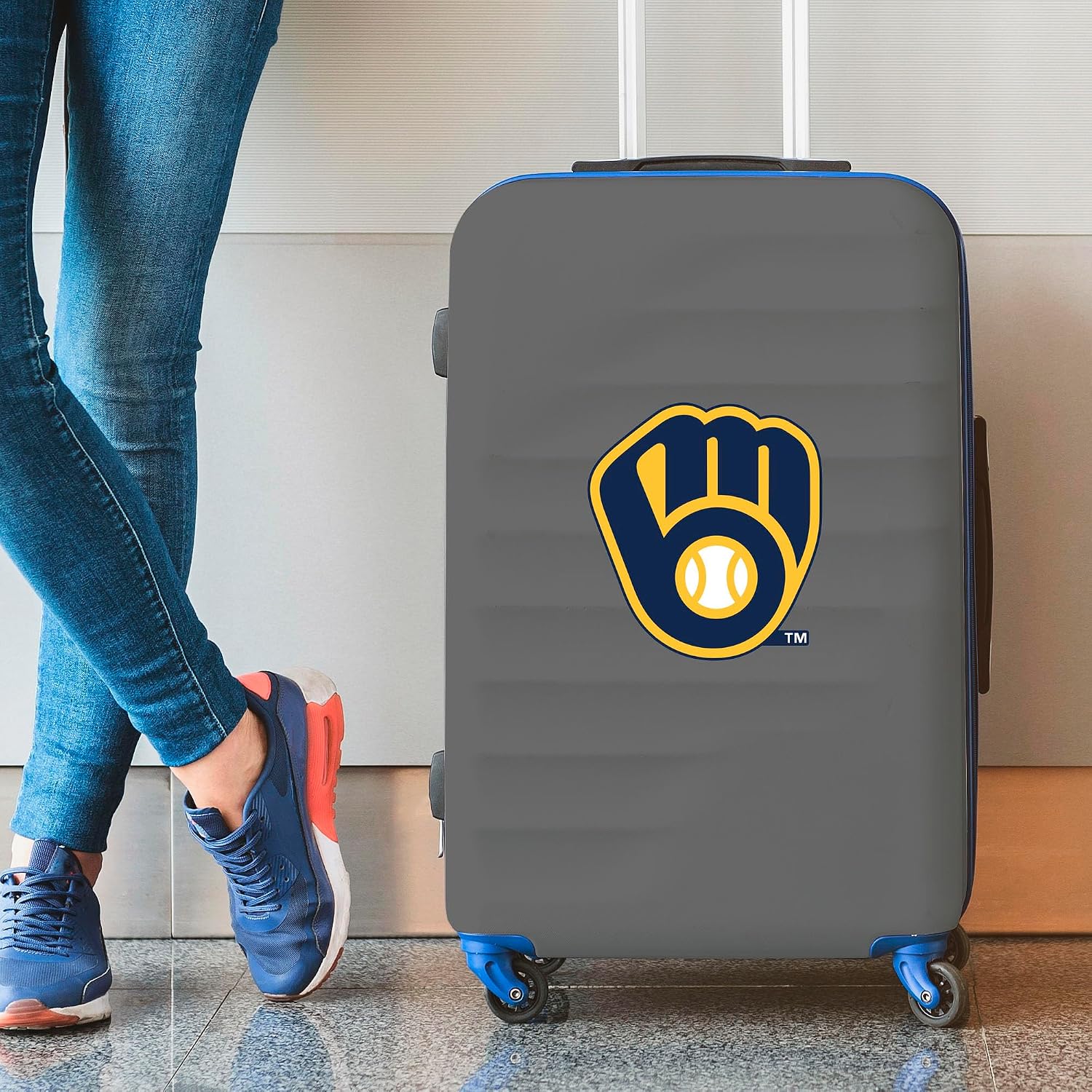 FANMATS 39327 Milwaukee Brewers Large Decal