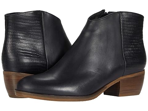 clarks mila myth leopard