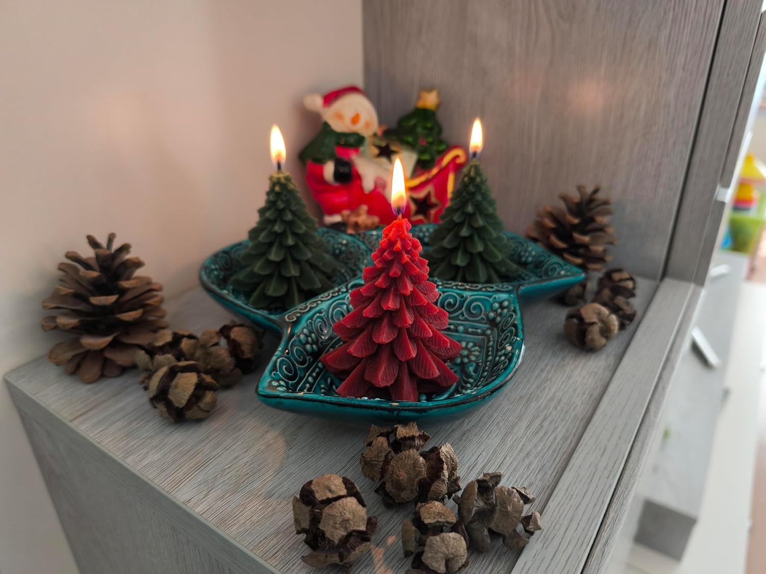 Handmade Beeswax Christmas Tree Candle – Set of 3 (Red & Green) | Natural Holiday Decor | Winter & Christmas Home Decoration | Eco-Friendly Gift