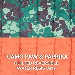 Furhaven Grand lit de chien Pup Voyage tapis d'oreiller avec/Stuff Sack, lavable - Paprika/Camo-Paw, grande taille