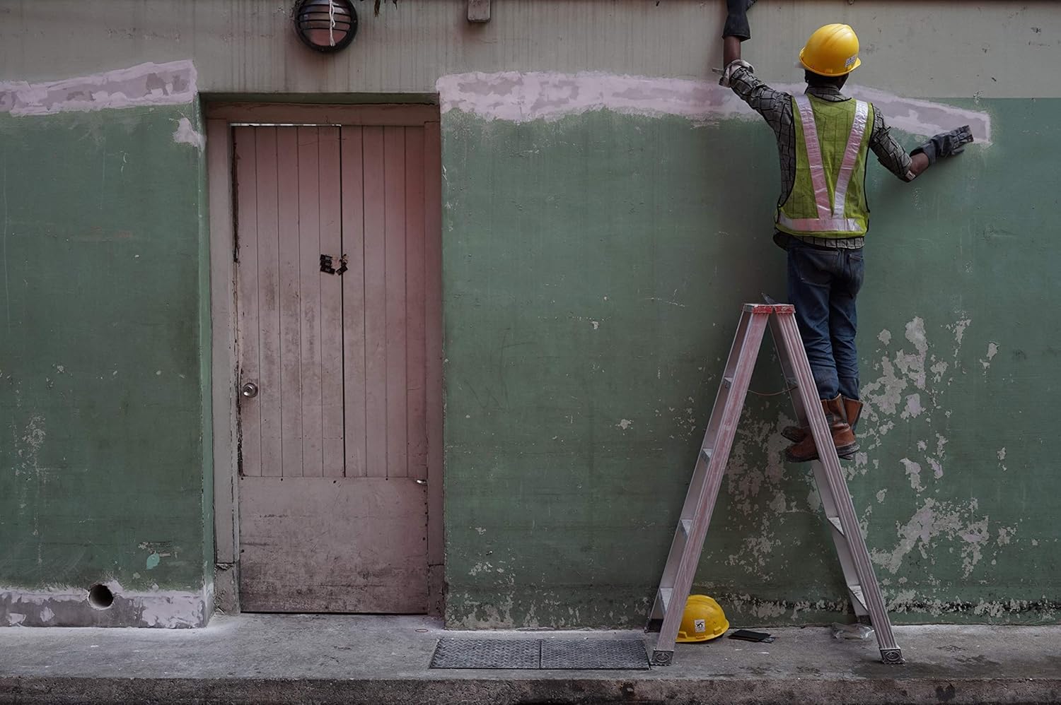 Suреr Sаlе 🛒 Sony - E 50mm F1.8 OSS Portrait Lens (SEL50F18/B), Black