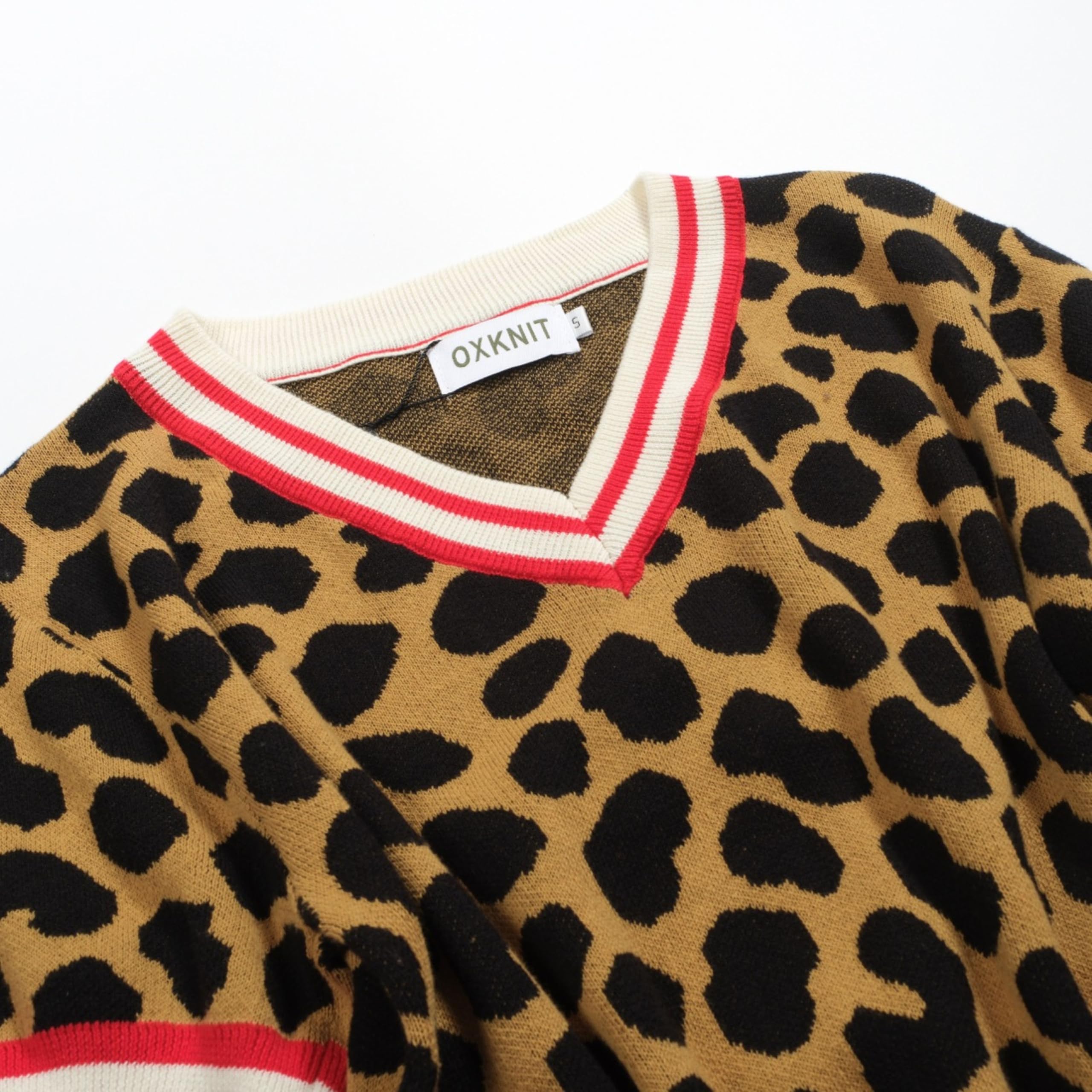 OXKNIT Camiseta de manga corta para mujer, estilo retro, marrón, cuello de pico, camiseta de punto de algodón con leopardo jacquard