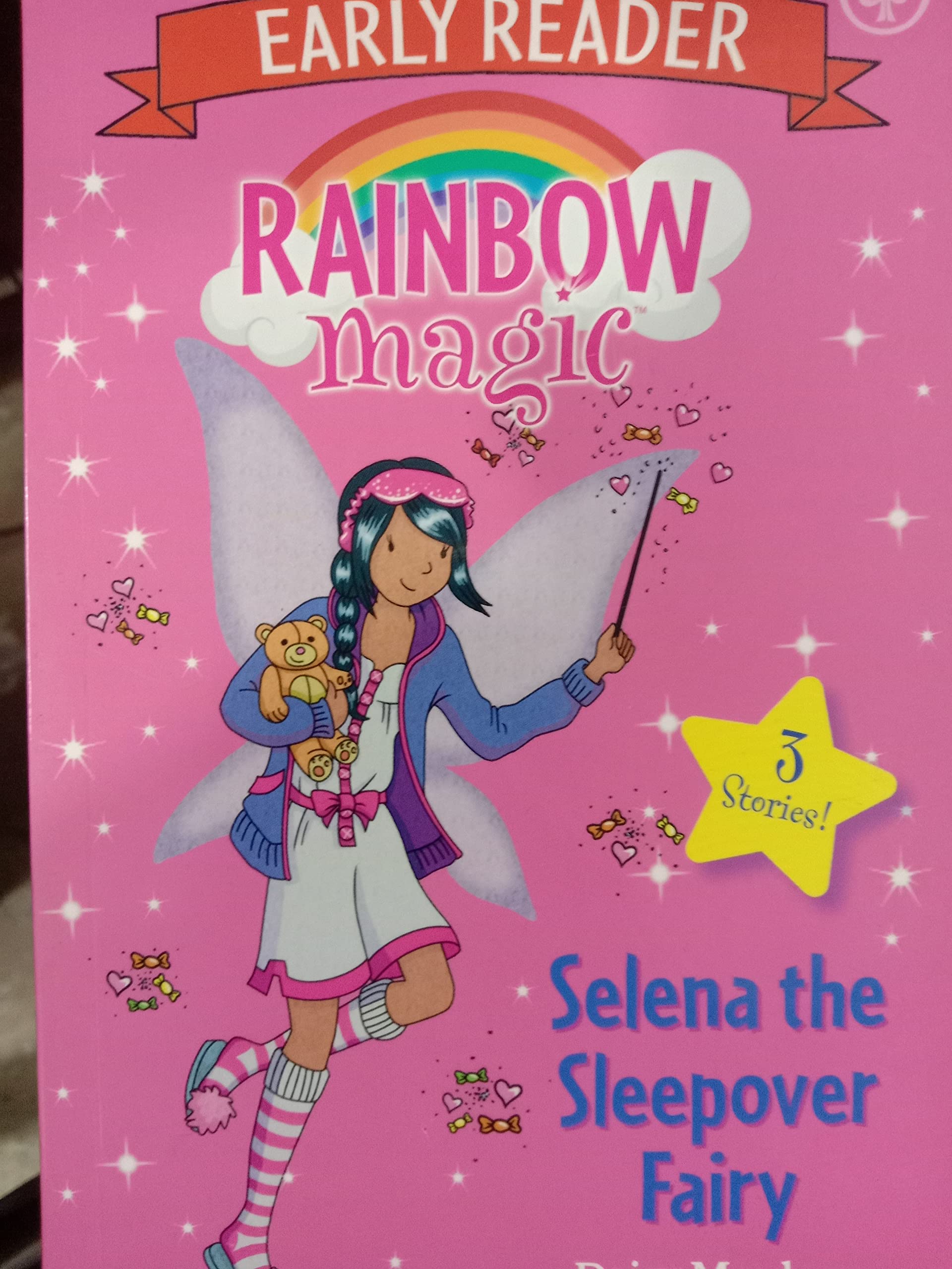 Rainbow Magic Early Reader: Selena the Sleepover Fairy