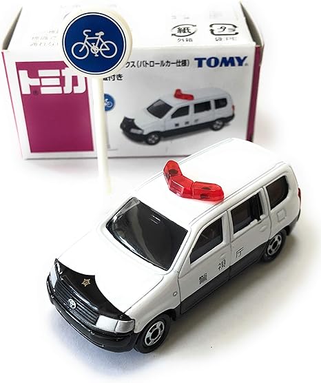 Amazon トミカ イオン限定 トヨタ プロボックス パトロールカー仕様 標識付き ミニカー ダイキャストカー おもちゃ