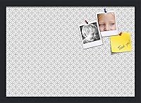 Vista 1 de PinPix Tablero de anuncios de corcho de 20 x 14 pulgadas. Este tablero decorativo enmarcado viene con diseño de círculos B W y un marco negro