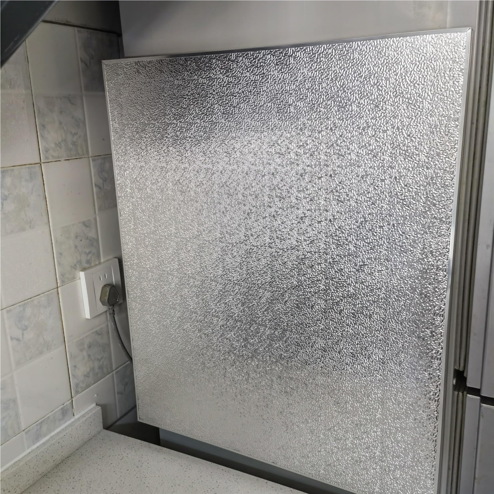 Protection anti-incendie pour réfrigérateur pour sécuriser les petites cuisines