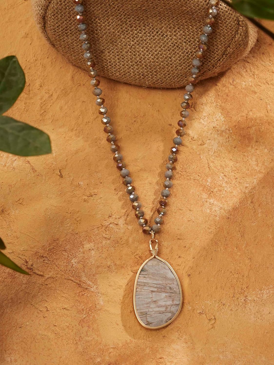 MINACHI Handmade Agate Pebble Pendant with Crystal Beads, Random Stone Shape, Vintage Women's Jewelry - Image 7