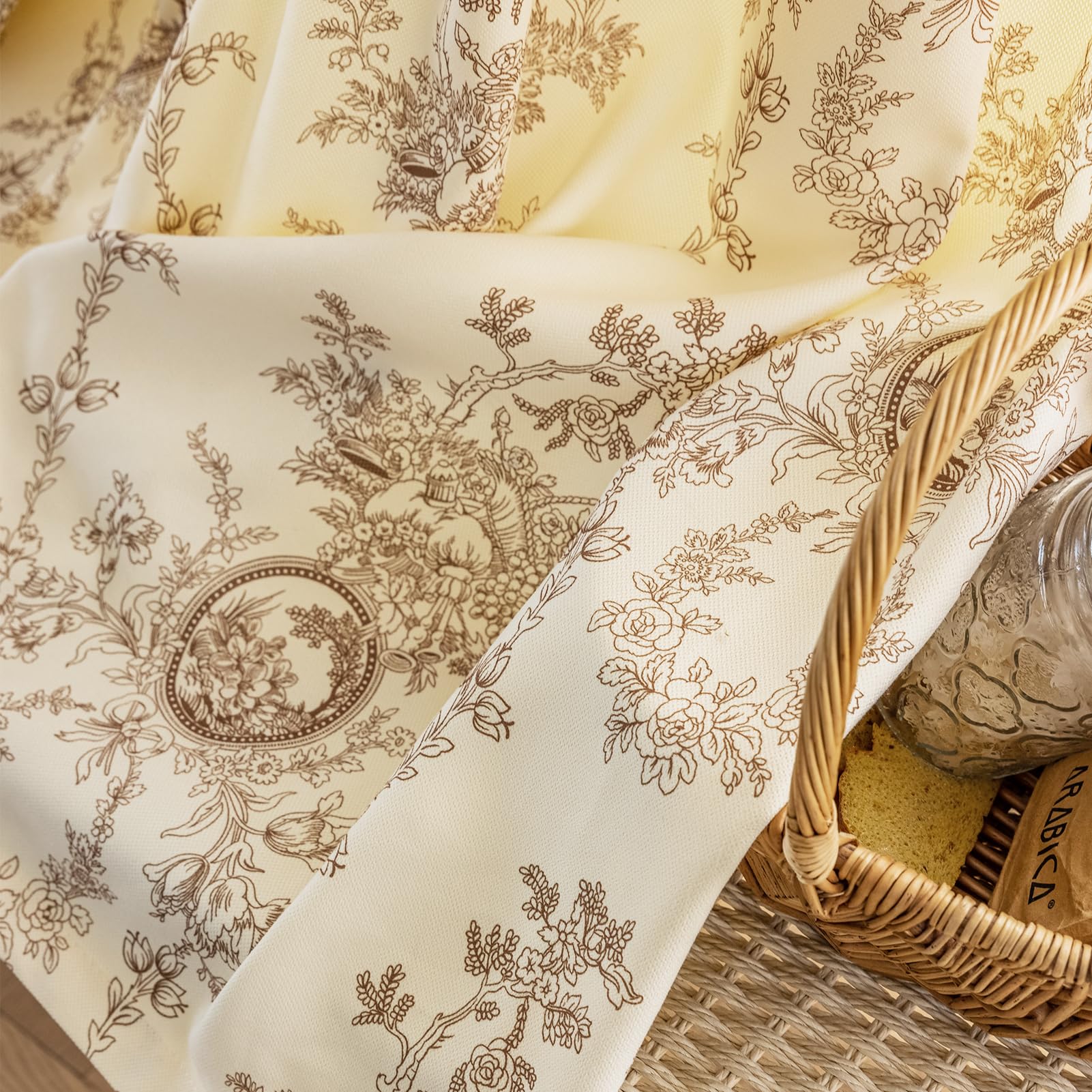 SUOUO Vintage Kaffee Toile Blumen Vorhänge H225 x B140 cm 2er-Set | lichtdurchlässig, gemustert mit Vintage-Blumen, Landhaus-Dekor, Ösen-Gardinen für Wohnzimmer, Schlafzimmer, Esszimmer