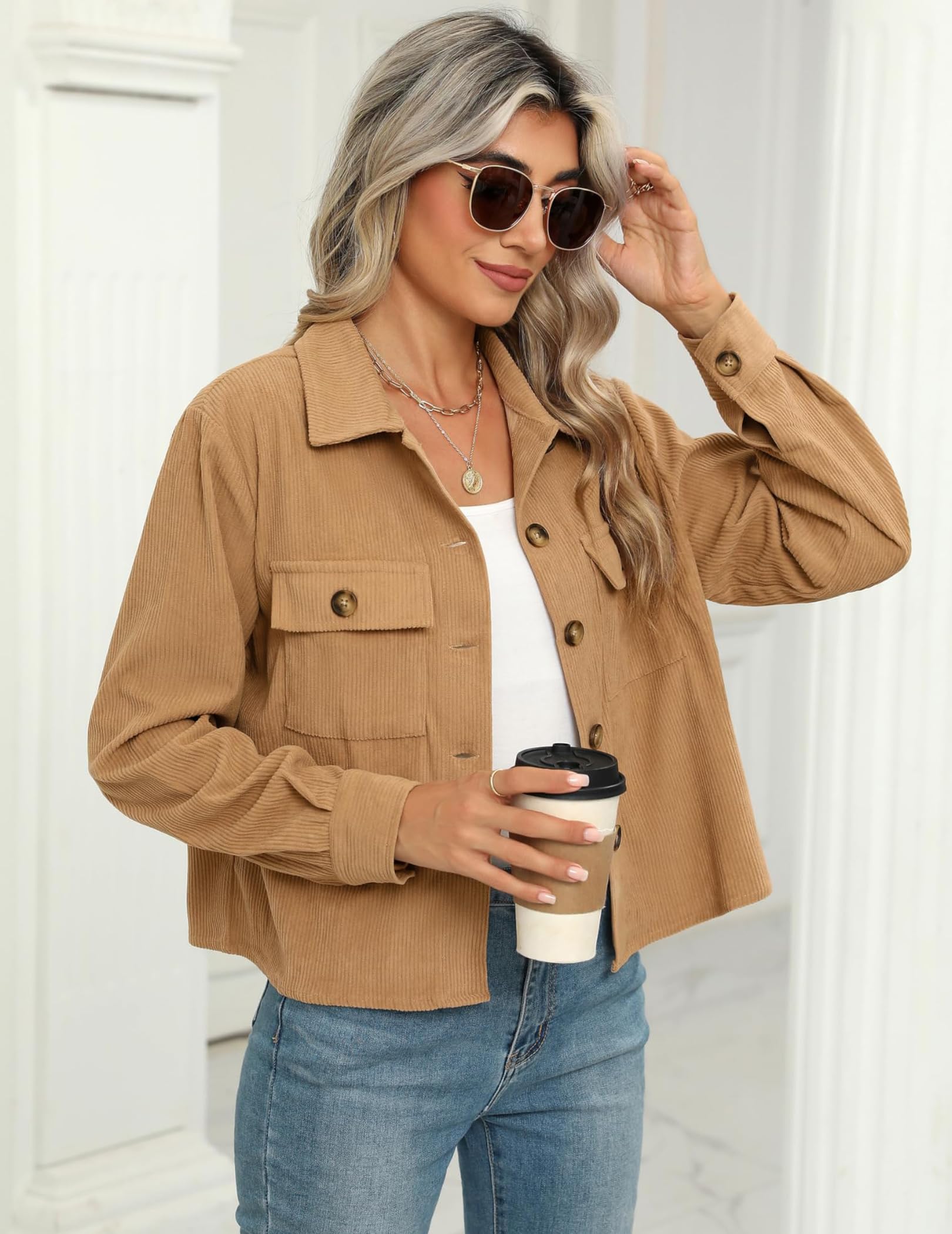 Veste Femme Velours Côtelé Mi-Saison Chemise-Veste Boutonné à Revers Manches Longues Blouson Court Poches Automne Printemps Surchemise Chic Décontractée Coupe Légère Confortable Quotidien
