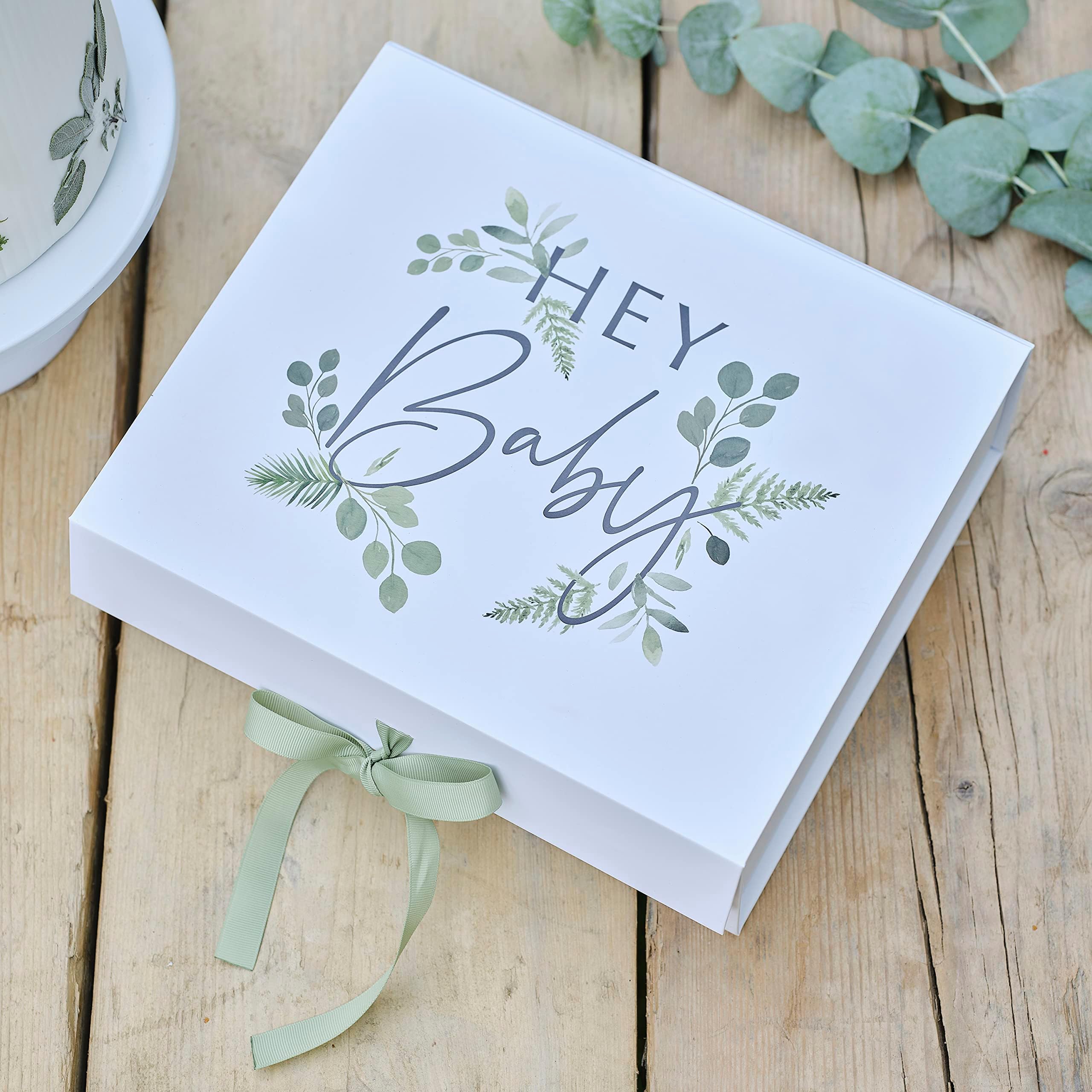 Ginger Ray Hey Baby Gift Box