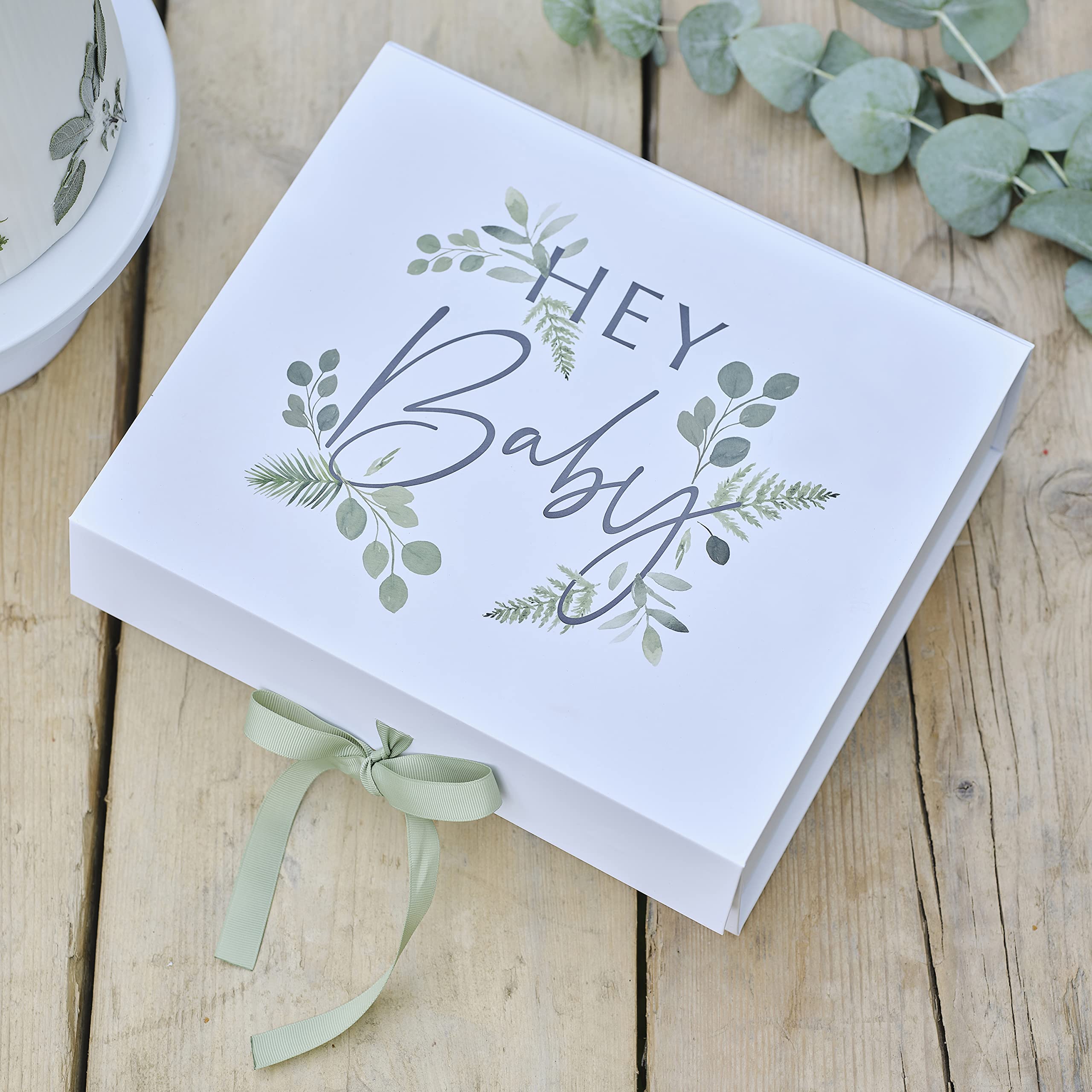 Ginger Ray Hey Baby Gift Box