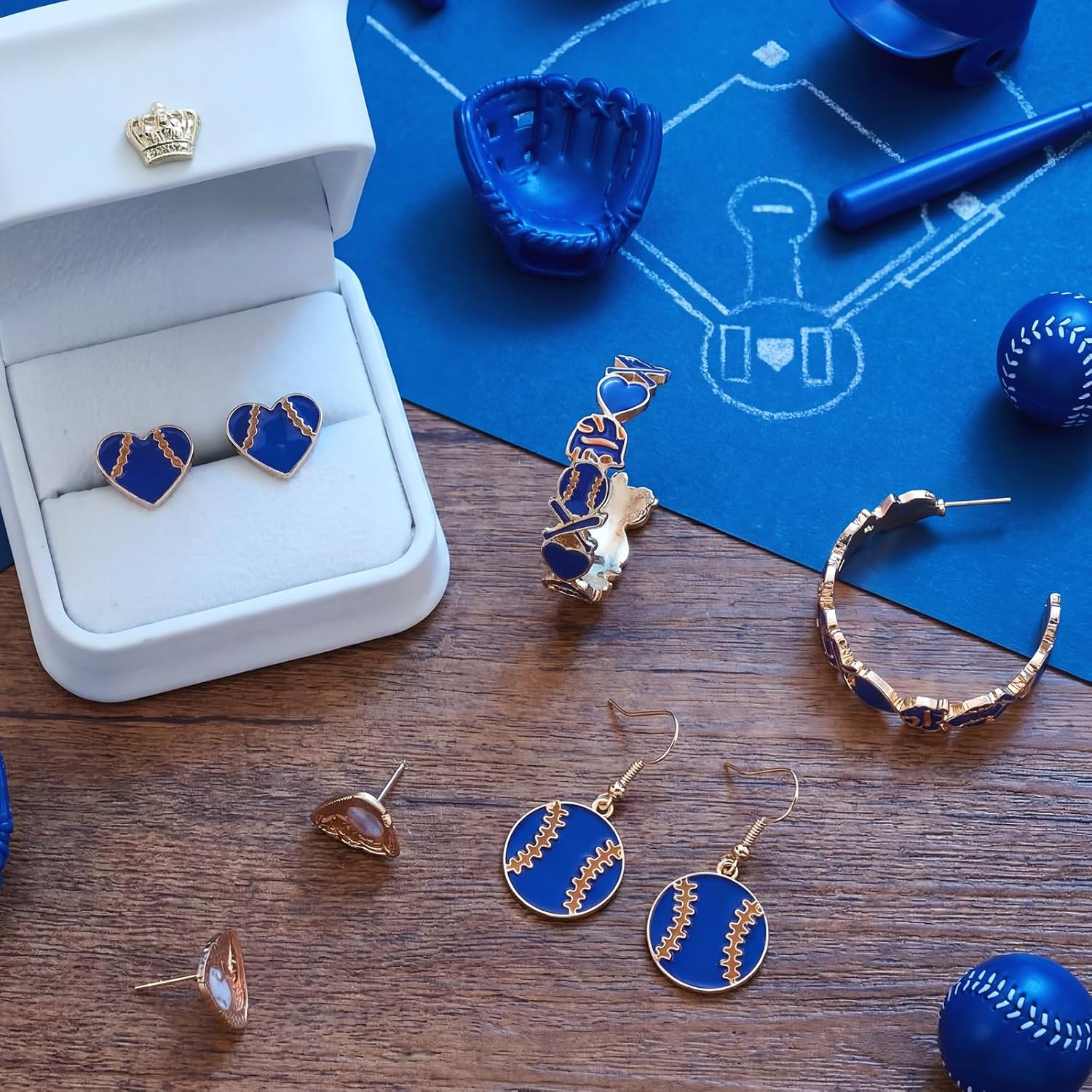 Quelay 4 Pairs Baseball Earrings for Women Baseball Charm Jewelry Accessories Sports Team Gifts for Party Favor