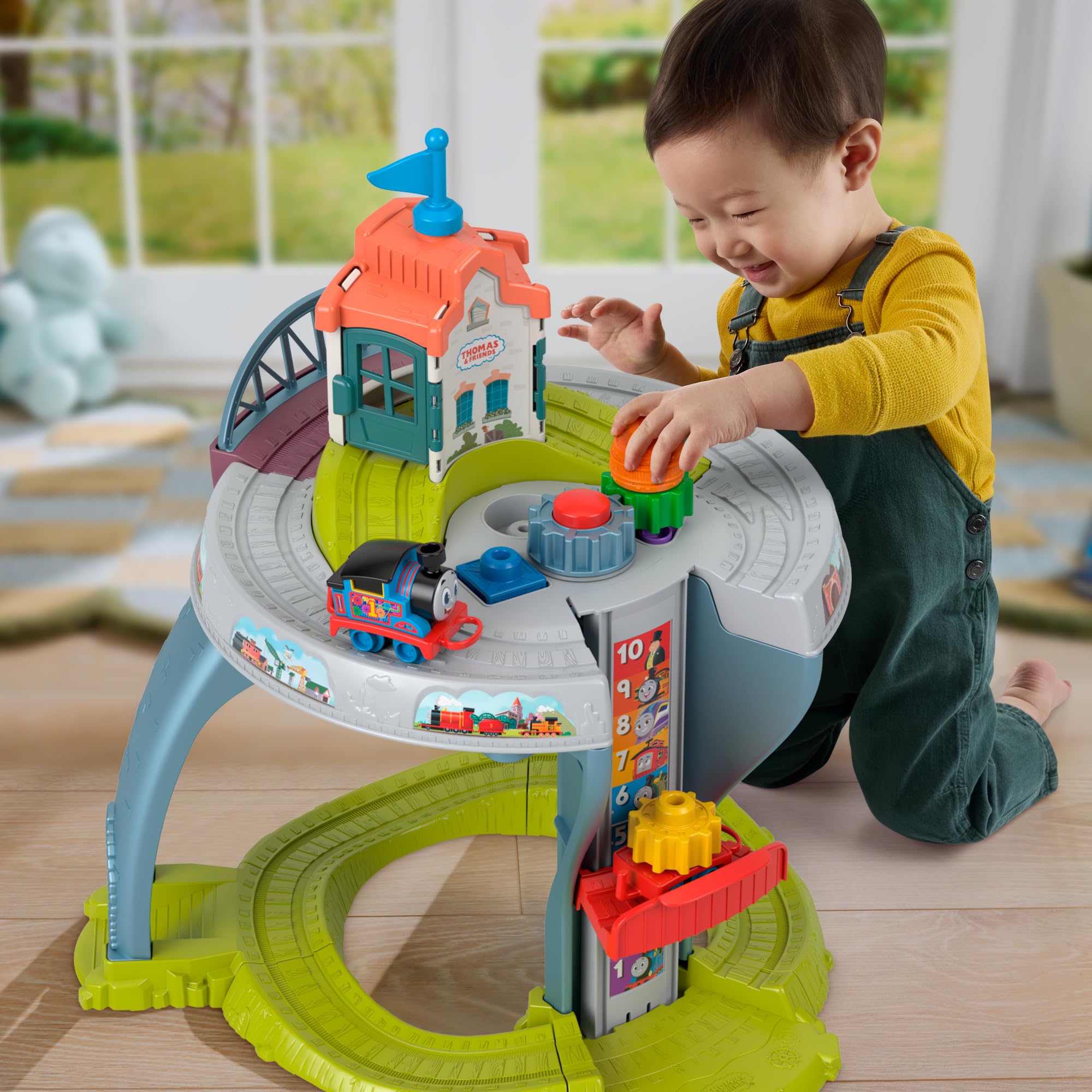 Il Trenino Thomas - Il Mio Primo Set Trenino, pist con 2 livelli di gioco, blocchi di forme impilabili e accessori per lo sviluppo motorio, giocattolo per bambini, 1+ anni, JDD70