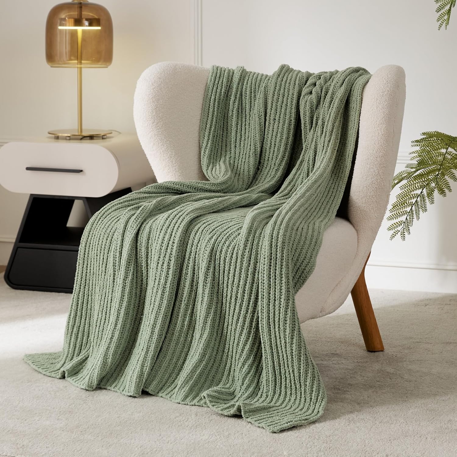 WESHIONGOO Throw Blanket for Couch Soft Knit Throw Blanket with Chenille Yarn Non-Shedding, Chenille Blanket for Living Room Bed Sofa(Sage Green, 50"*60")
