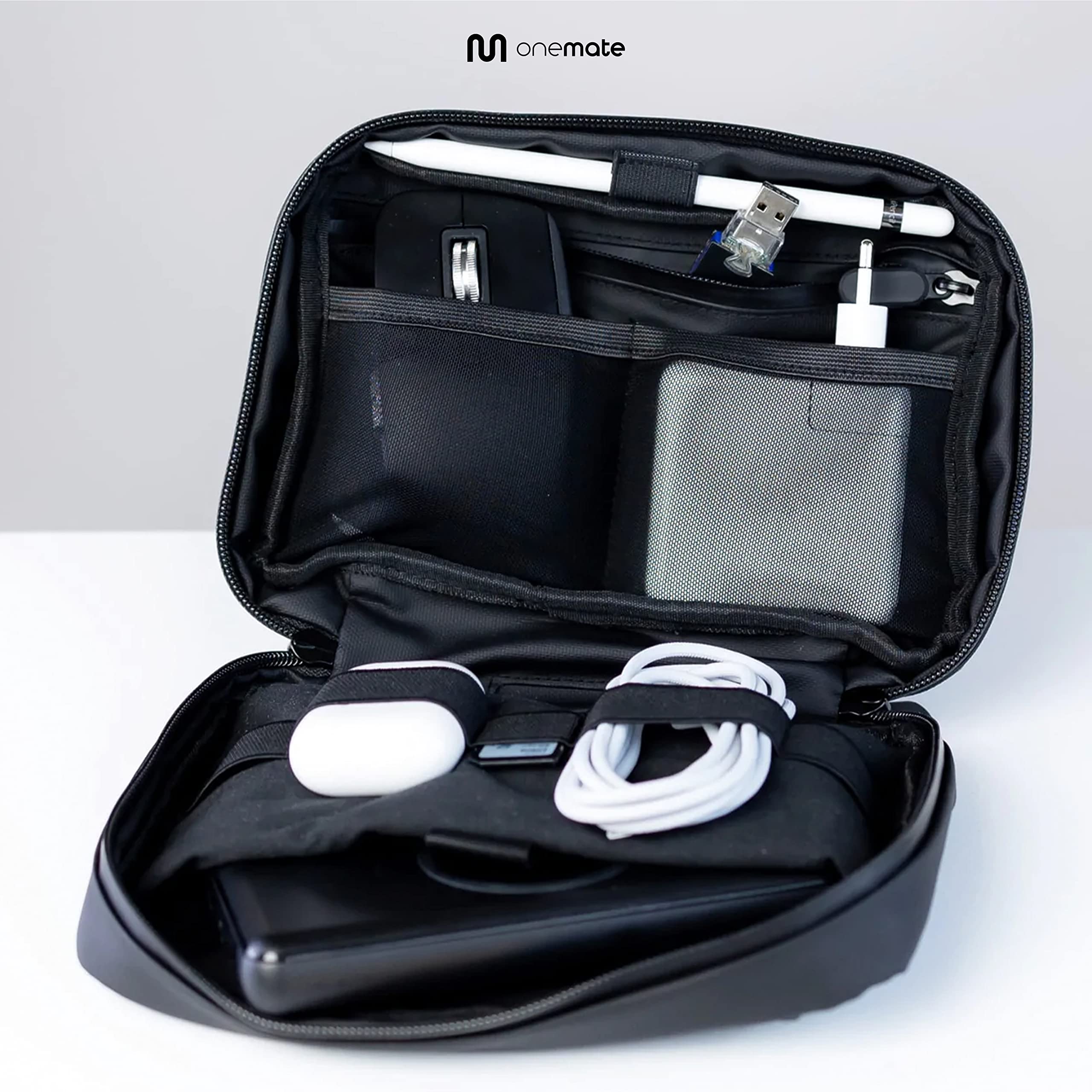 onemate wasserdichte Kabeltasche für Akkus, Kabel, Netzteile etc. – Kabeltasche Organizer für Elektronikartikel aus recyceltem Material – Hochwertiger tech Organizer in schwarz - 22x16x6cm