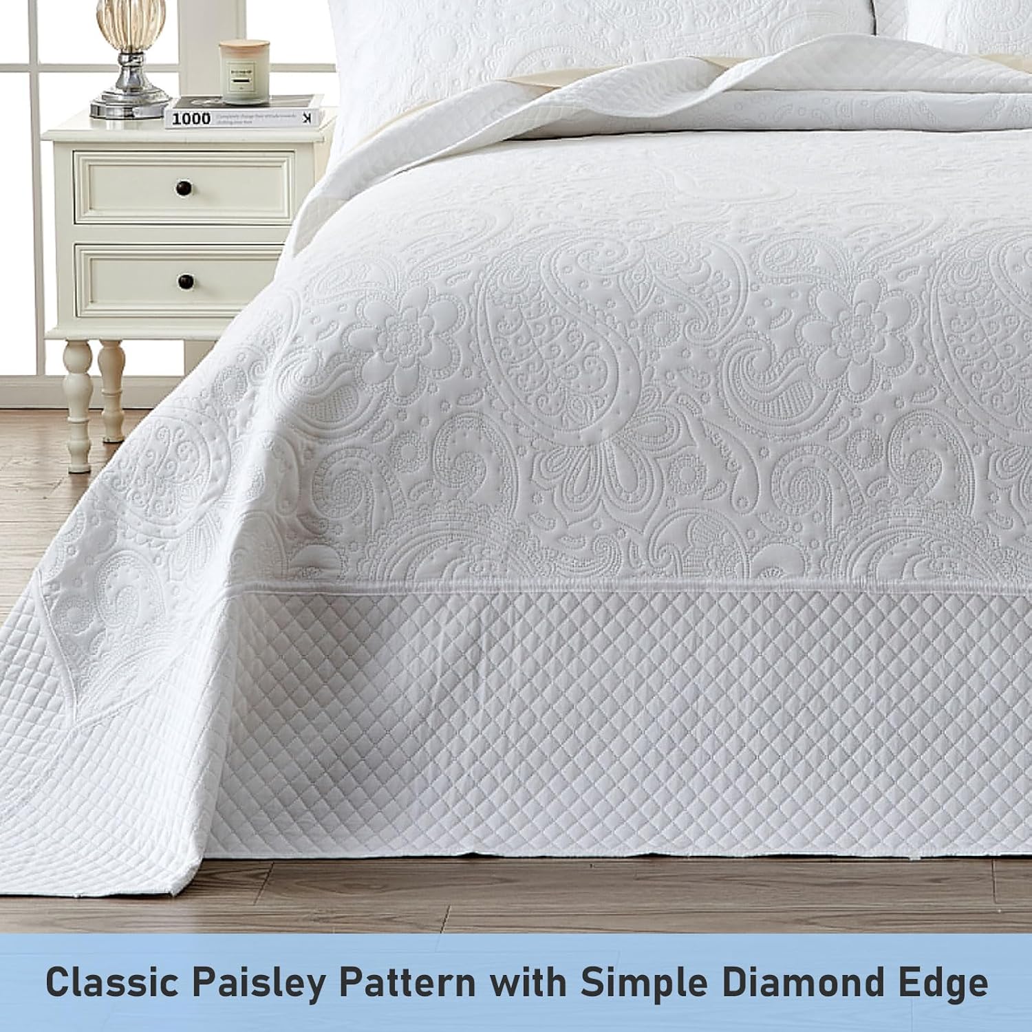 Qucover Alaska King Bedspread 132x 120, Solid White Oversized King Bedspread, 3 Piece Soft Microfiber Lightweight Oversized King Quilt Bedding Set, with Pillow Shams, Comforter with Paisley Pattern