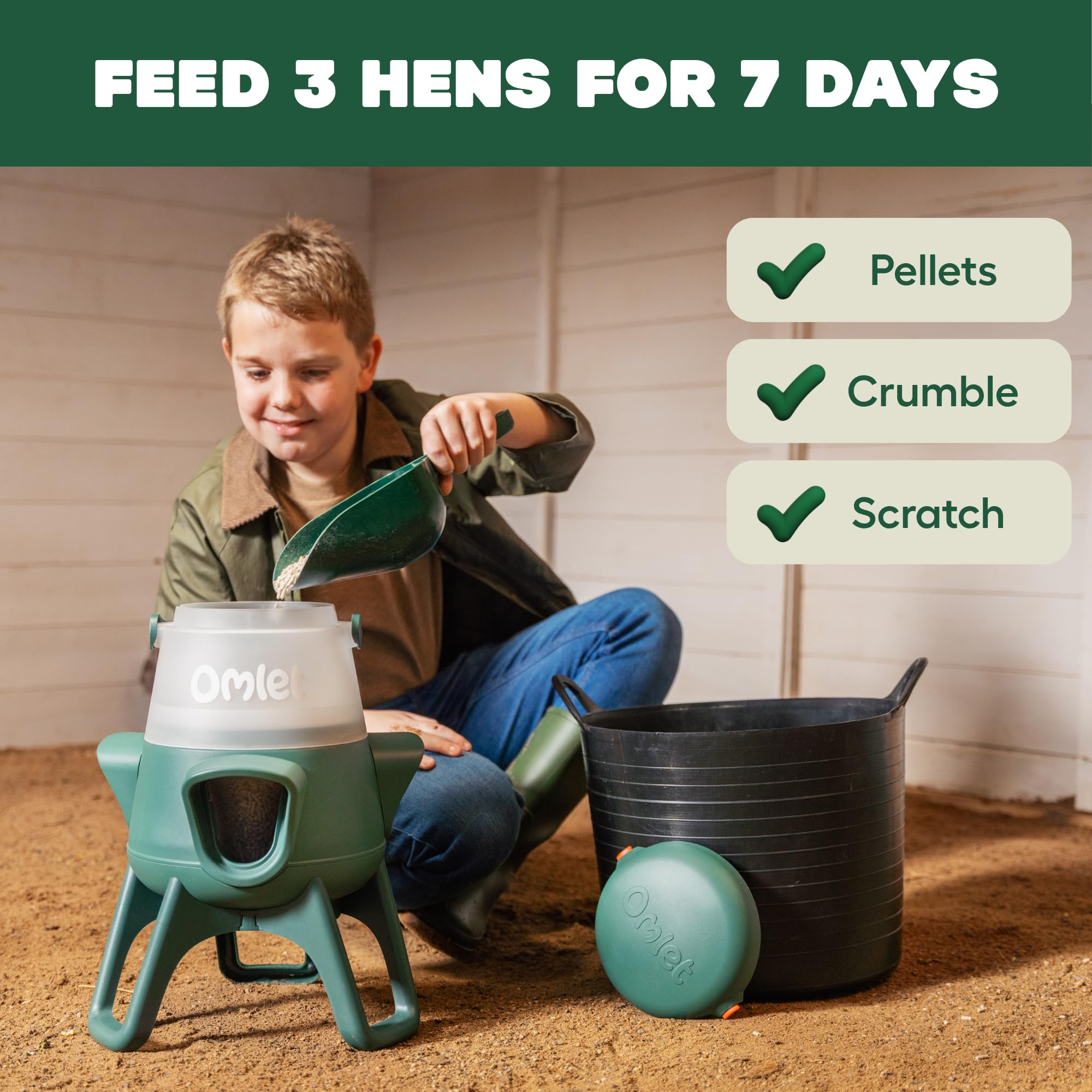 Omlet Comedero de pollo sin residuos para gallinero, comedero antiderrame para aves de corral con 3 puertos de alimentación, colgante o de pie, resistente a la intemperie, 2,5 kg