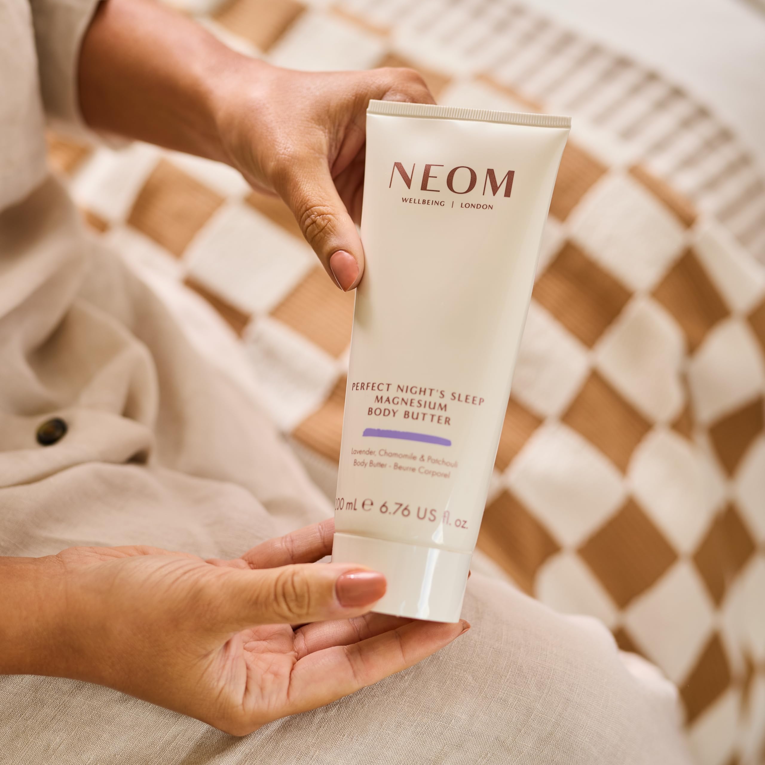 NEOM - Perfect Night's Sleep Magnesio Body Butter, 200ml | Crema idratante con oli essenziali | Nutre e ammorbidire | lavanda e gelsomino