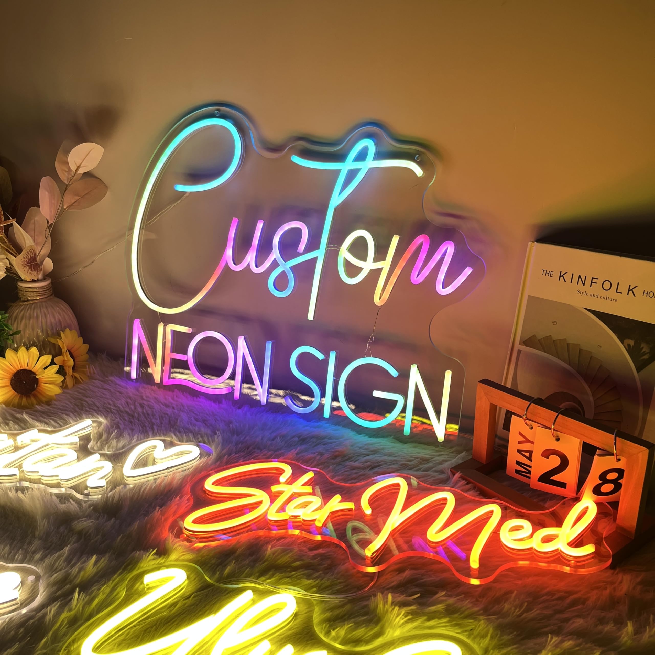 Neon Schild Personalisiert, Rainbow LED Neon Sign Individuelle Leuchtreklame Sprachgesteuerte Funktion Verschiedene Farbkombinationen für Party Gaming Zimmer Bar Deko
