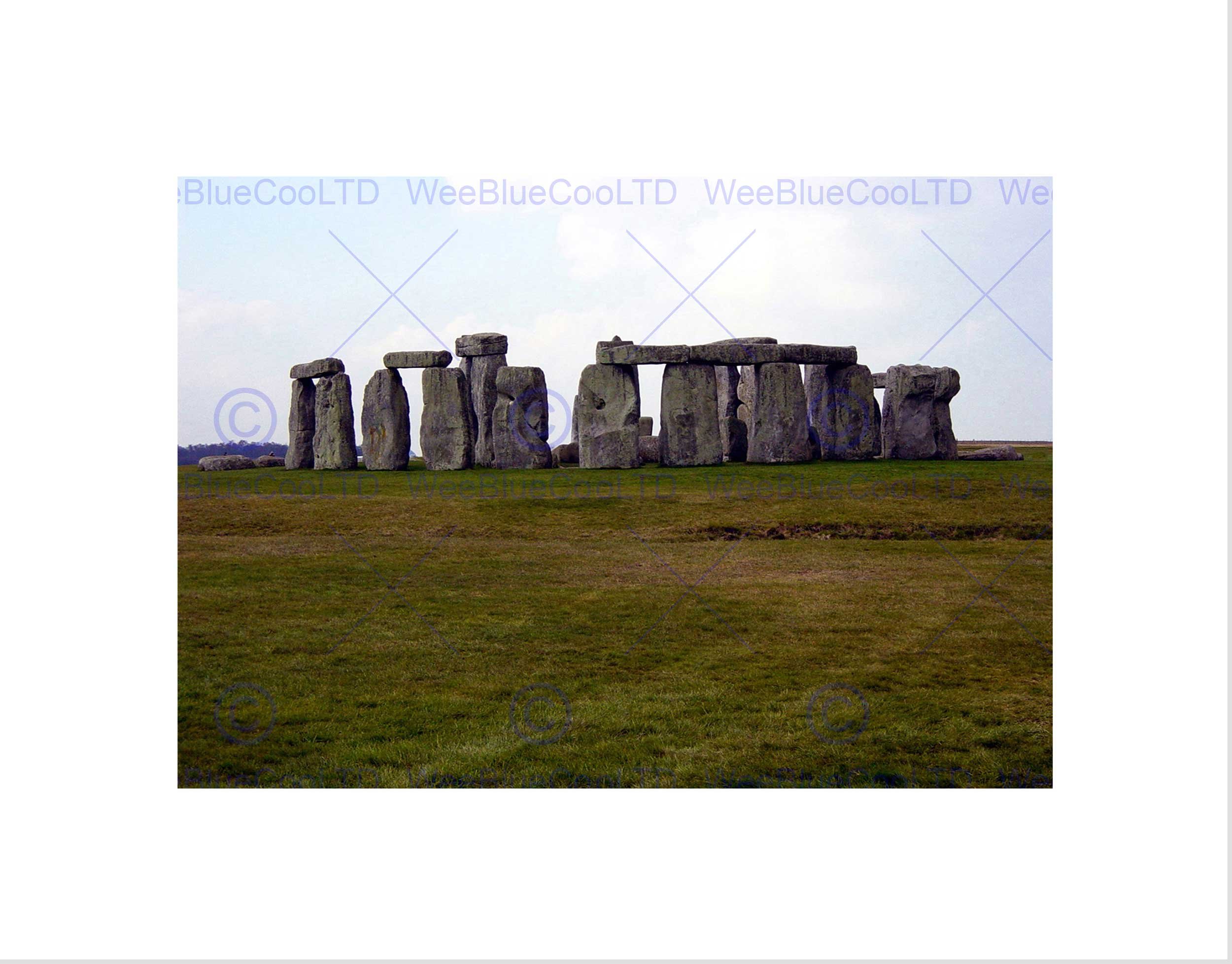 Wee Blue Coo Landscape Stonehenge Monument England Picture Wall Art Print