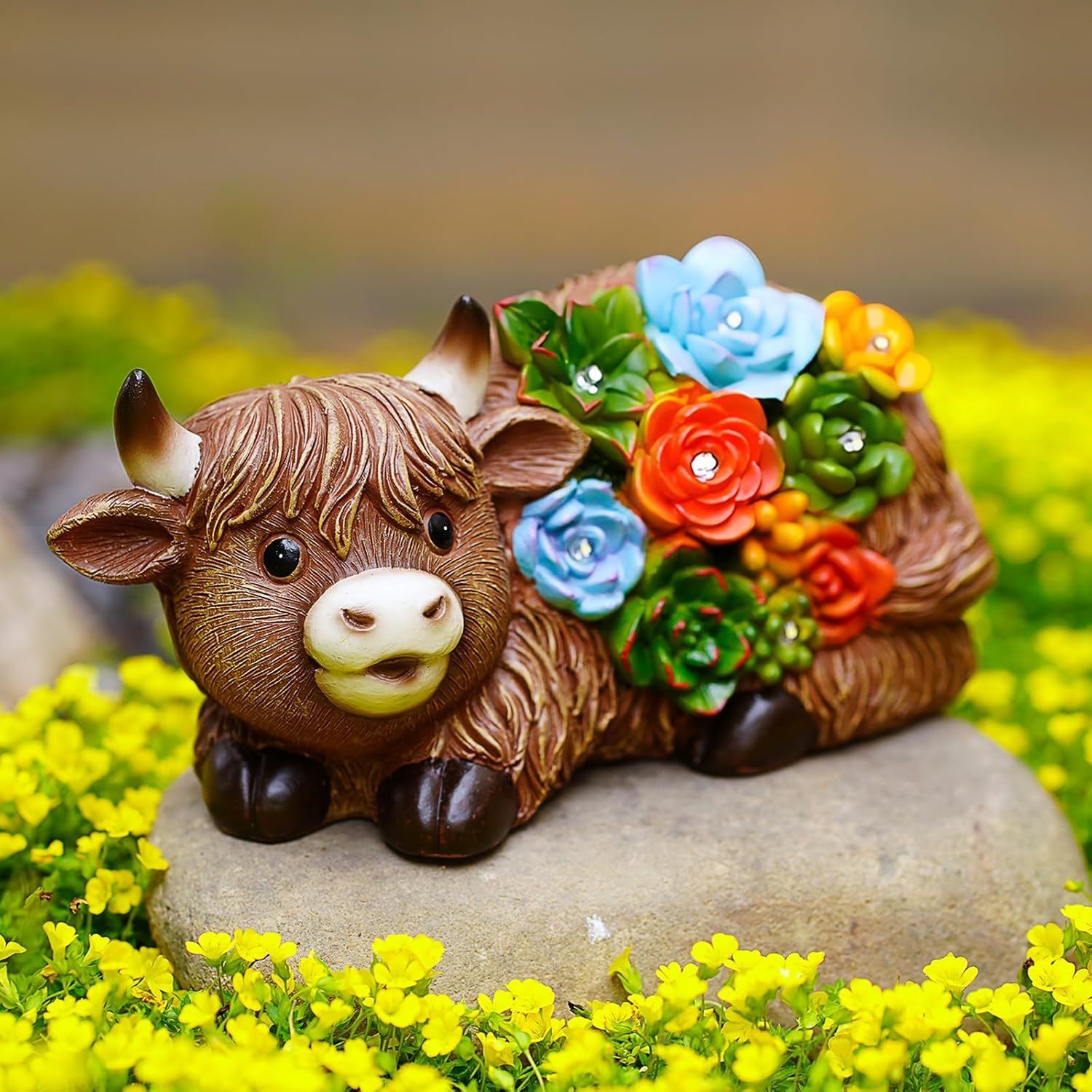 Highland Cow Garden Statues with Succulent: Outdoor Decor with Lights for Patio Balcony Yard Ornament - Unique Gifts for Mom Grandman Woman(Brown)