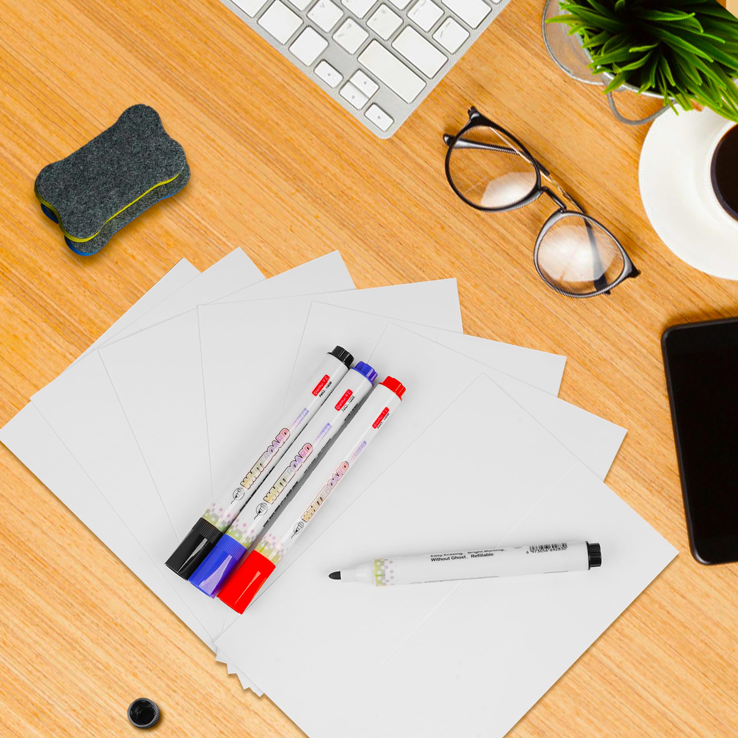 50 szt. suchościeralnych namiotów z imieniem do klasy, składany stół, karty namiotowe, 19 x 14 cm, wielokrotnego użytku, na biurko, plakietki z 4 markerami i 2 gumkami, na wesela, urodziny, spotkania