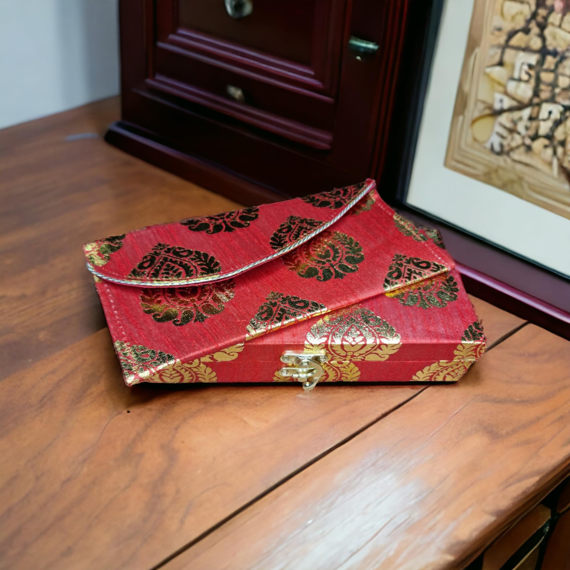 SAUDEEP INDIA Combo of Decorative Printed Cash Box and Money Envelope, Shagun Gift, Jewellery Box, Wedding Gift (Set of 1, Cardinal Red)