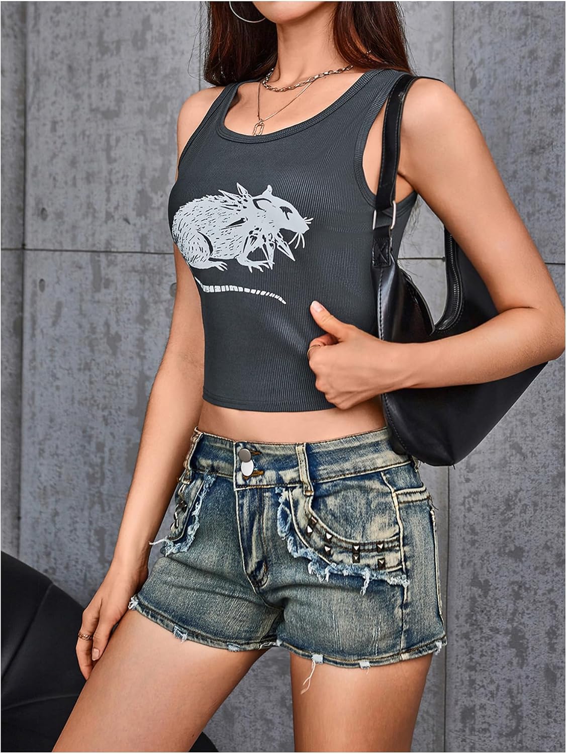 WDIRARA Women's Graphic Crop Tank Tops Scoop Neck Sleeveless Shirt Grunge Punk Gothic Streetwear - Image 2