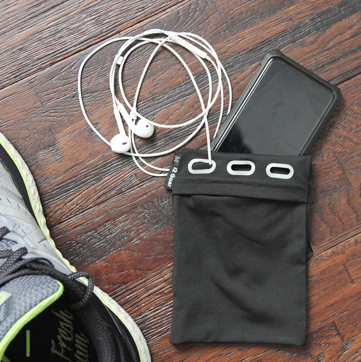 i2 Gear Armband Sleeve for iPod Touch 7th, 6th and 5th Generation, iPod Classic & Nano MP3 Players : Electronics