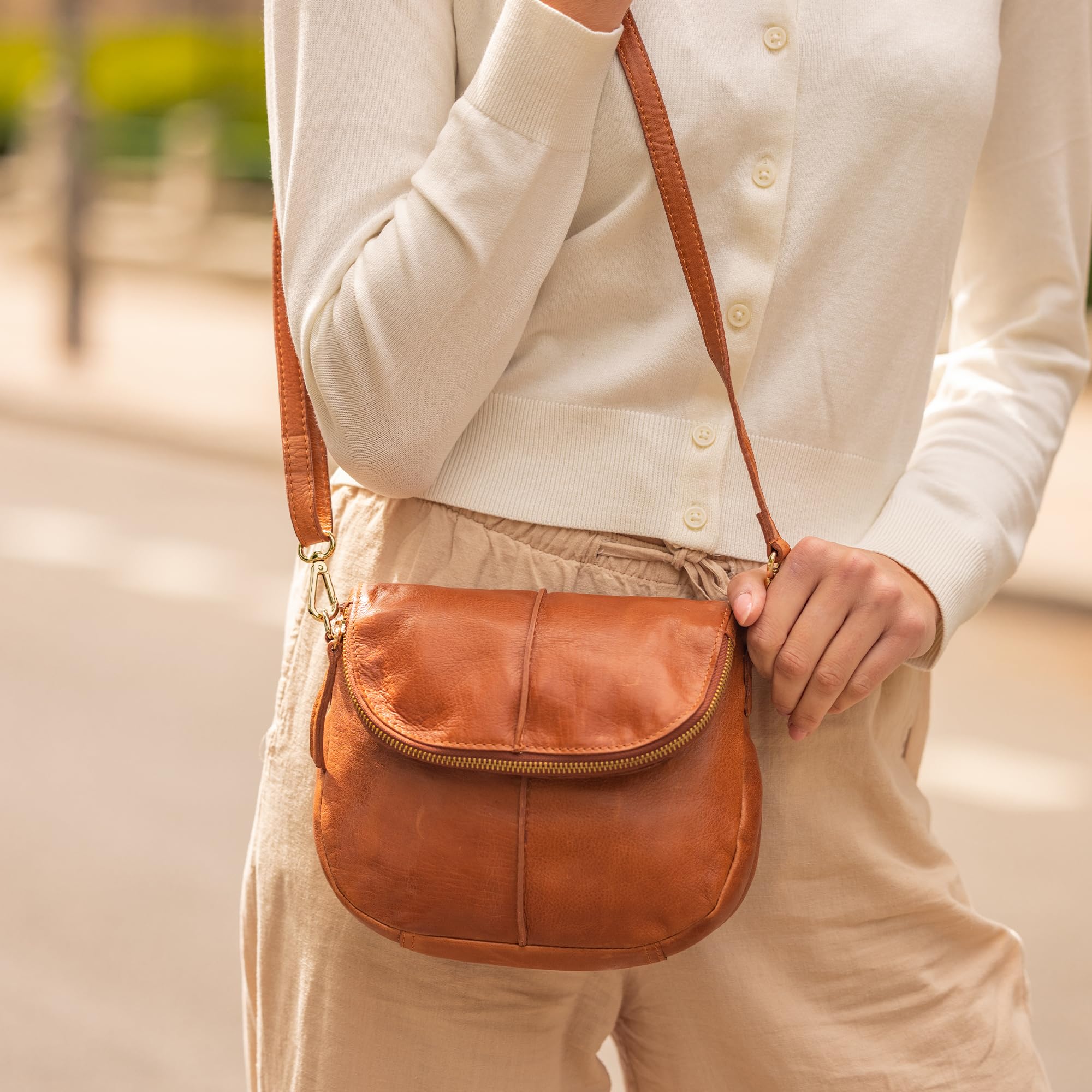 Gusti Umhängetasche Leder - Iselin Damen Handtasche Schultertasche Partytasche Festivaltasche Ledertasche Leder