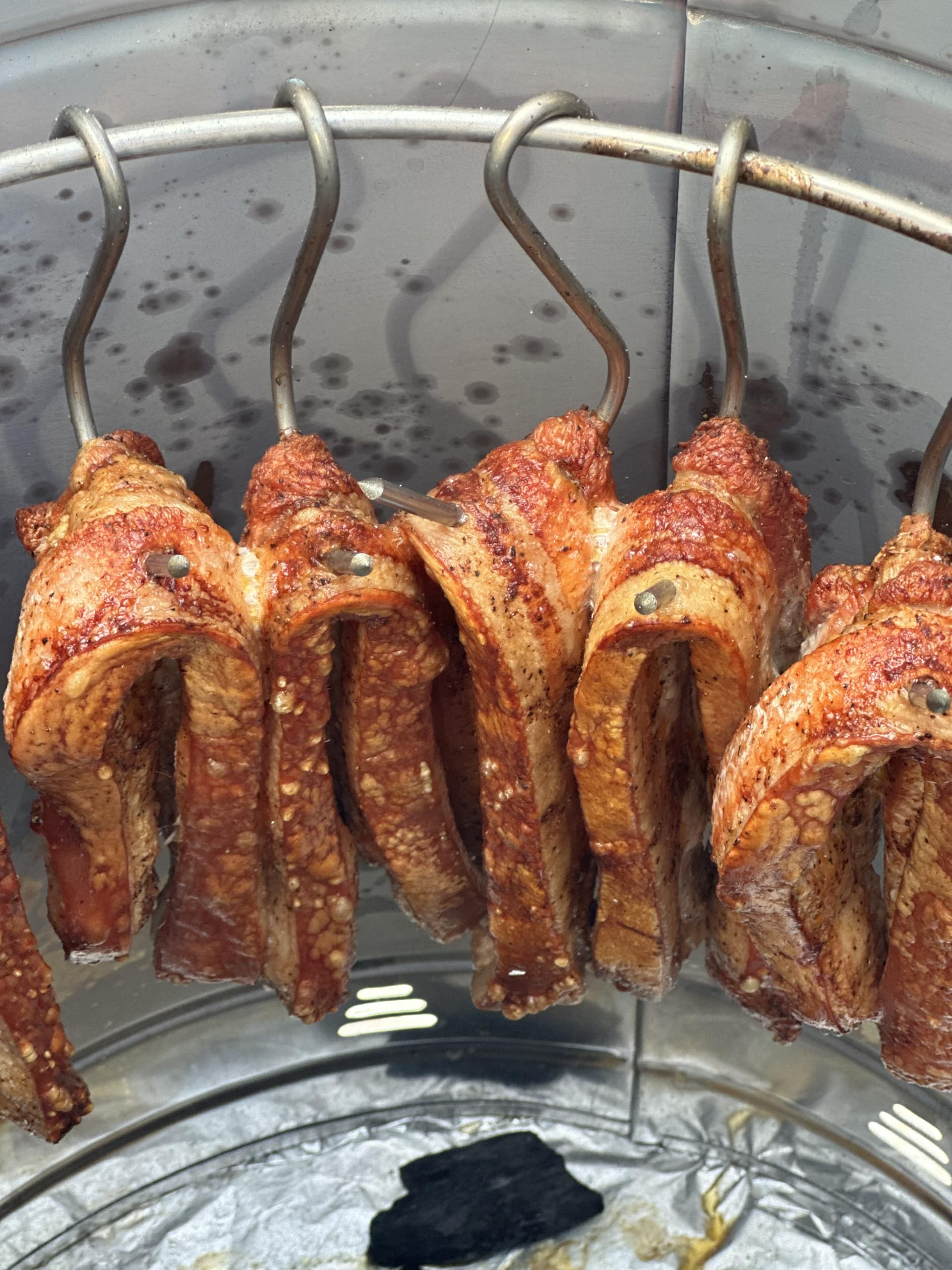 Barril Barbacoa Pequeño12 Libras (6 kilos)- Acero Inoxidable 304 y 430, Cocción sin Humo - Incluye Parrilla, Ganchos, Cenicero y Termómetro - Hasta 6 Personas