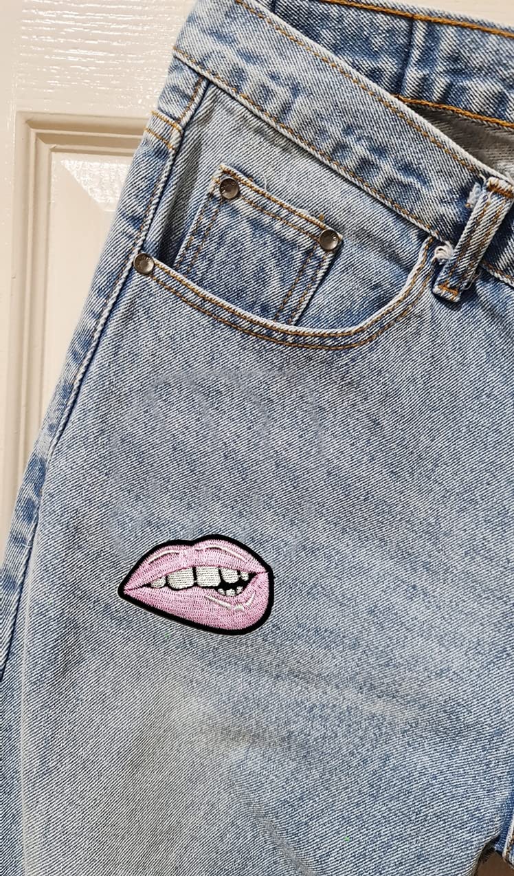 Sexy Lips Girls Lady Biting Lips Pink Iron on Patch Embroidered Decorative Patches Cute Sew on Applique Stickers Clothes T-Shirt Jackets Hats Jeans Backpacks for Men Women Boys Girls