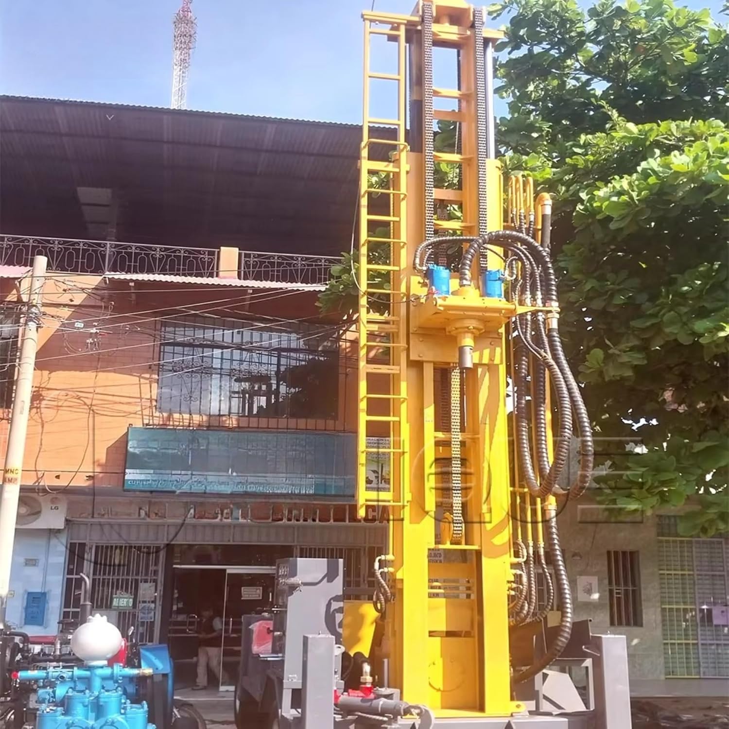 Solar Farm Foundation Drilling Rig, Mobile Hydraulic Borehole Machine for PV Panel Mounting, Rapid Solar Support Driller