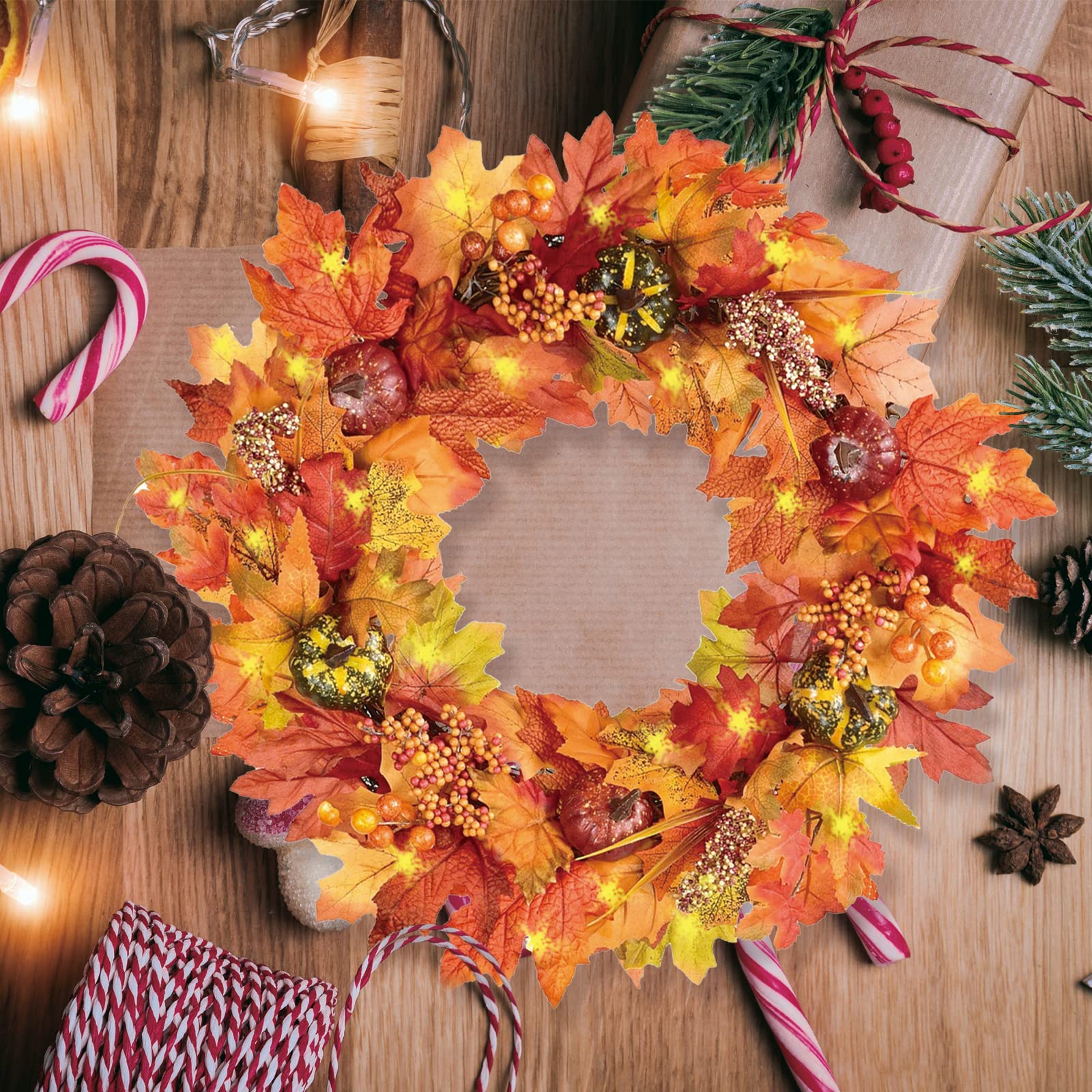 Couronne Automne 40cm Couronne Halloween Porte Guirlande d'automne Artificielle avec Lumières LED Feuilles d'érable et Citrouille Decoration Automne Interieur Exterieur Halloween Thanksgiving Noël