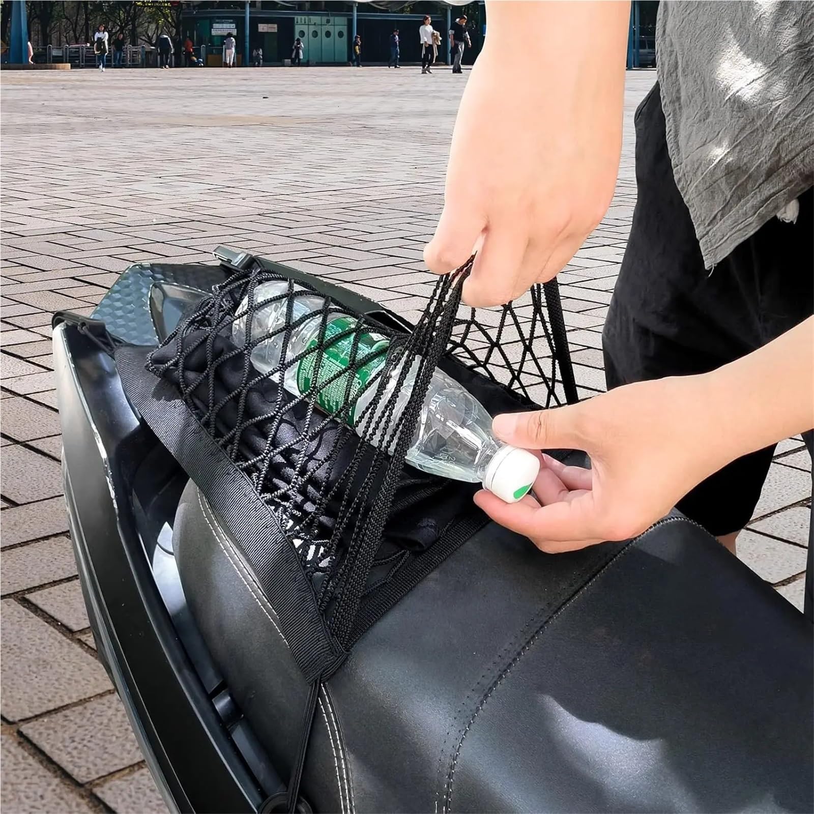 Półka na bagaż motocyklowy Pasuje do przechowywania kasku motocyklowego 10X11, elastyczna podwójna warstwa, siatka bungee, 4 haki, bagażnik na paski Uchwyt Topcase(5 pcs black)
