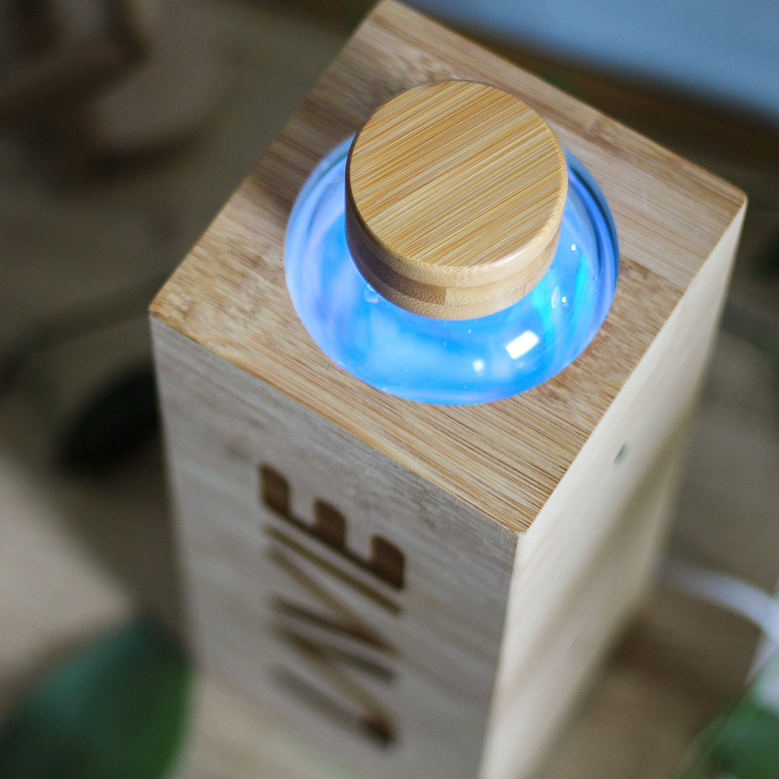 LaVie Premium - Purificador de Agua en Bambú con luz UVA Que Funciona Sin Consumibles. Transforme su Agua del Grifo en Agua Pura y Deliciosa en 15 Minutos. Capacidad 1L