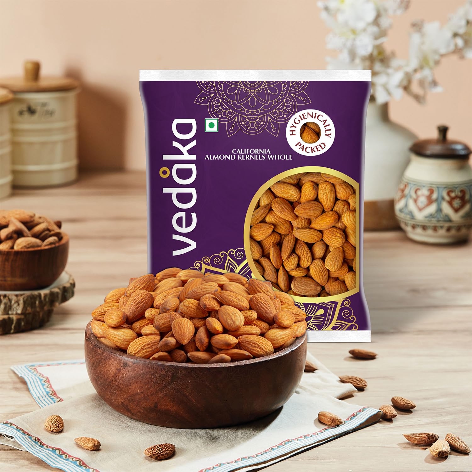 Amazon Brand - Vedaka Almonds | 1 Kg | California Almonds | 100% Natural Badam Giri | Rich In Protein & Dietary Fiber | Crunchy Texture & Delicious Nutty Flavour | No Added Preservatives 3