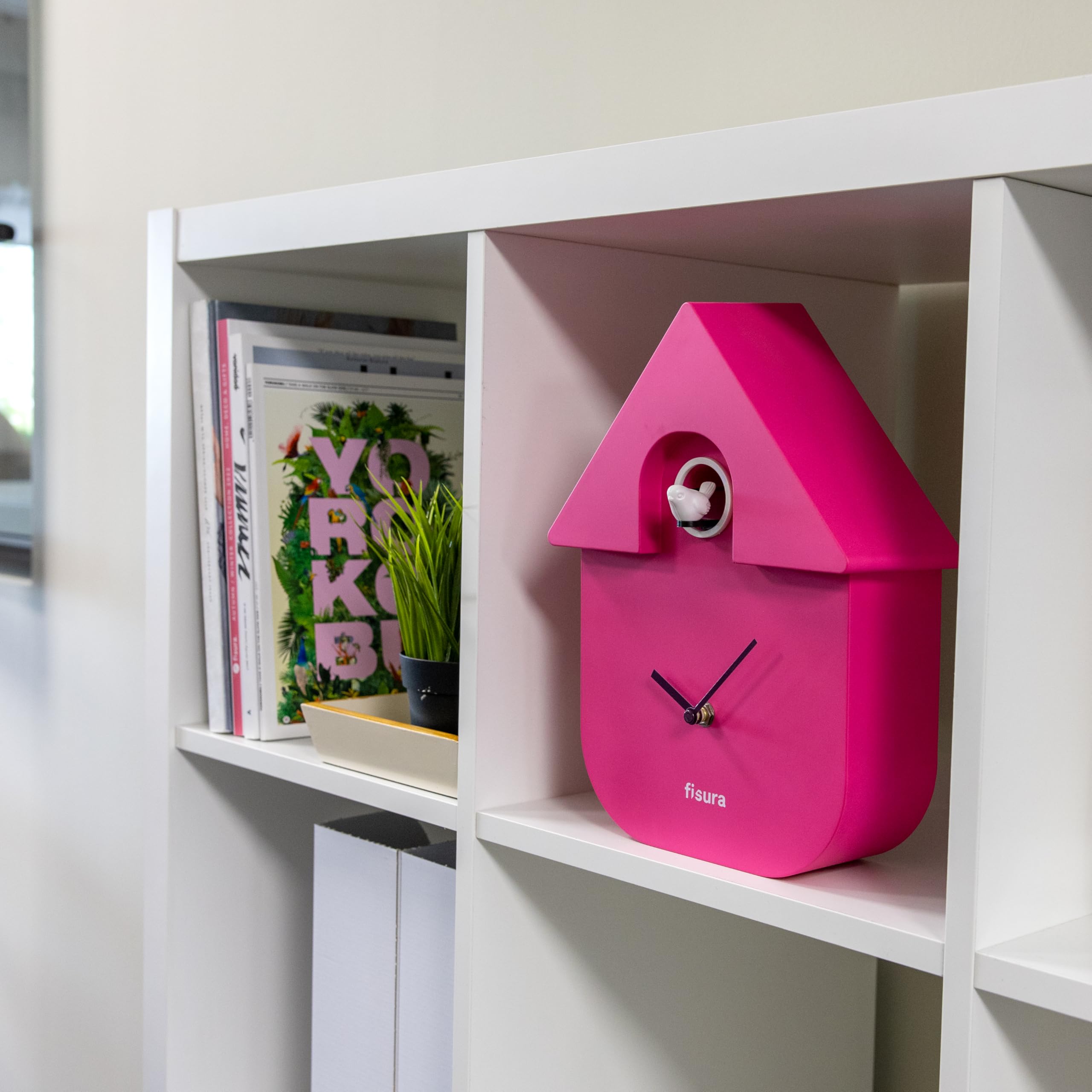 Fisura - Coucou blanc avec cadran noir. Horloge murale. Horloge murale originale à offrir en cadeau. 3 piles AA non incluses. 21,5x8x41,5. Plastique ABS