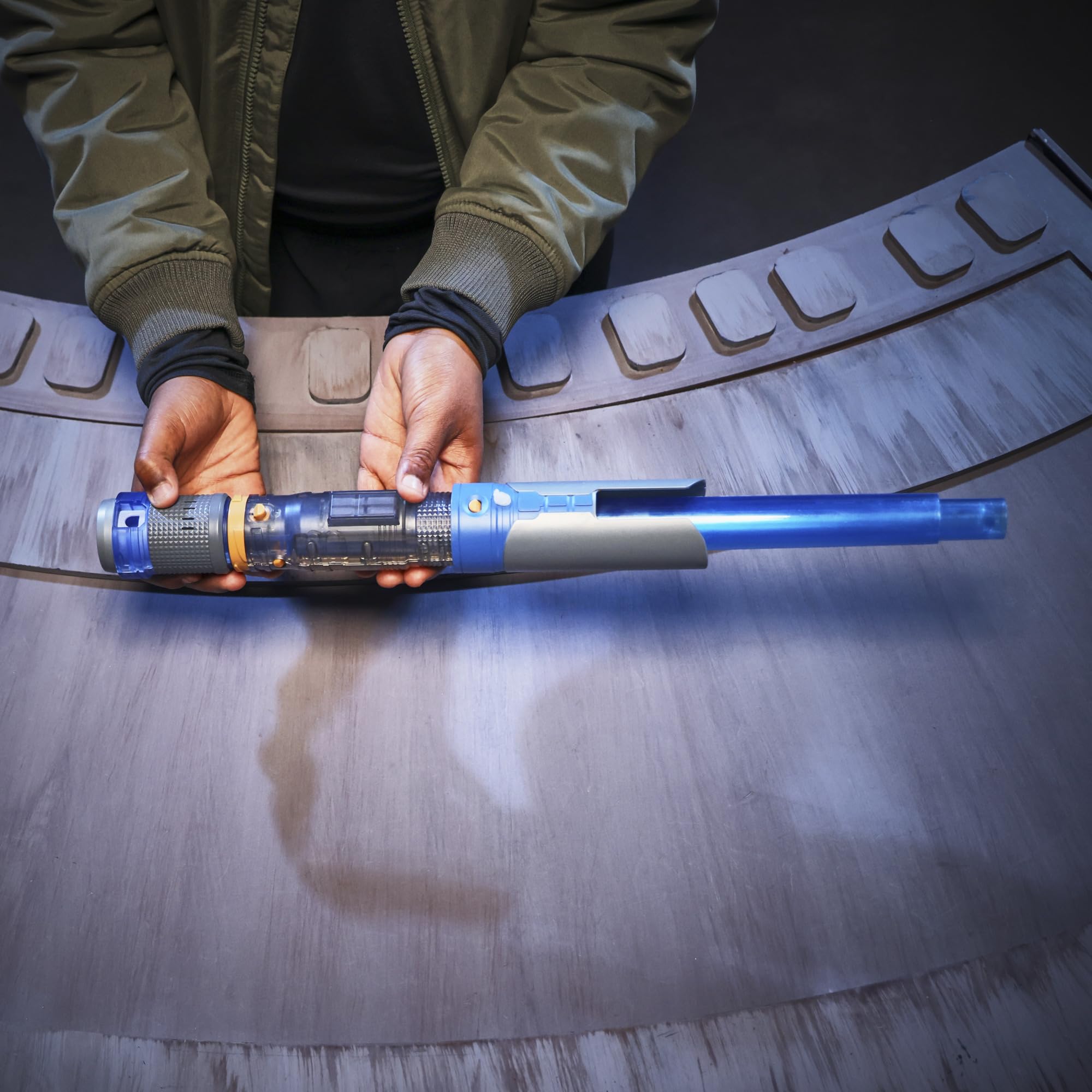 Star Wars Lightsaber Forge Kyber Core Cal Kestis, sabre laser électronique bleu personnalisable