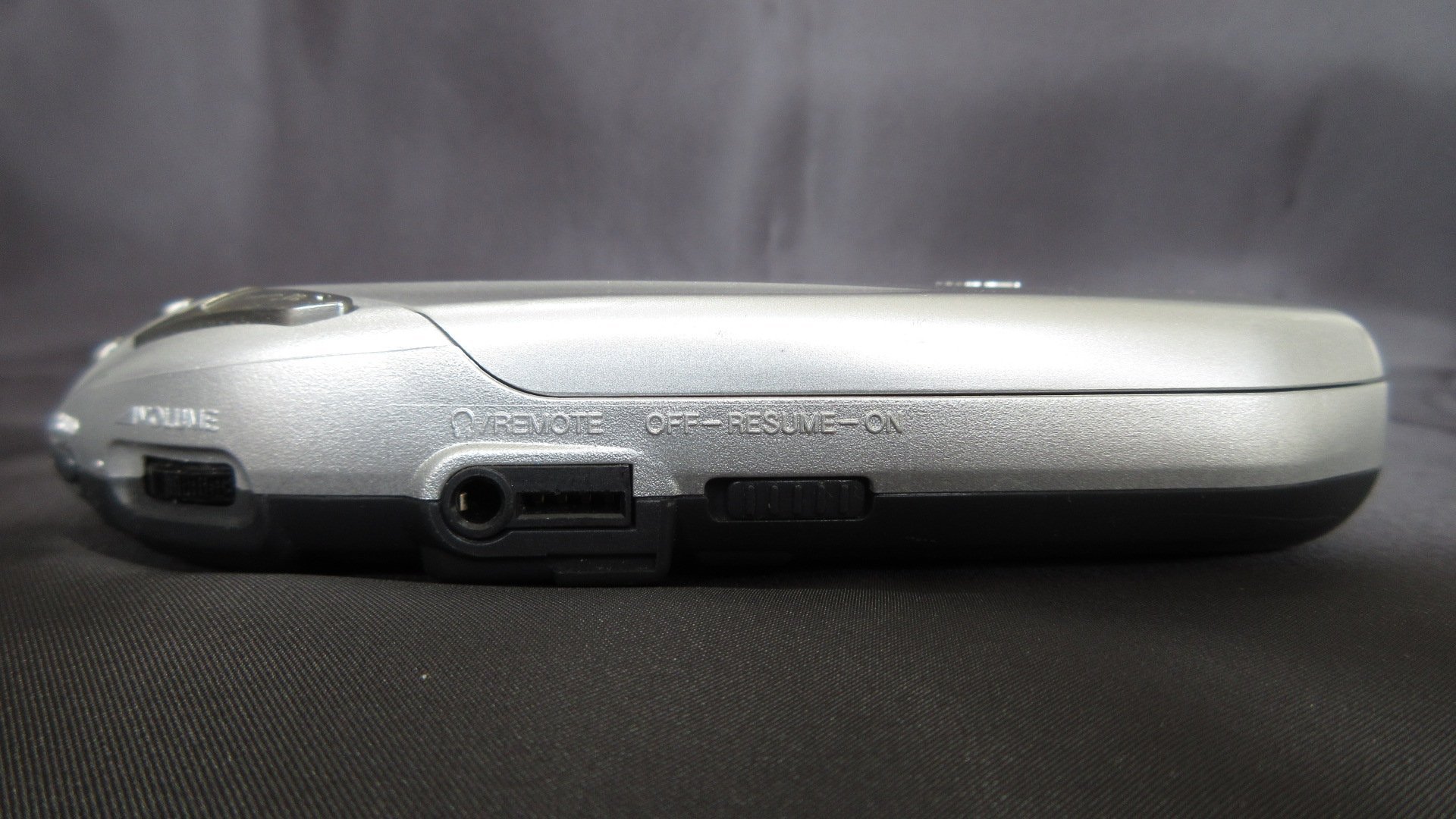 Amazon | SONY CD WALKMAN D-E404 | SONY(ソニー) | ディスク