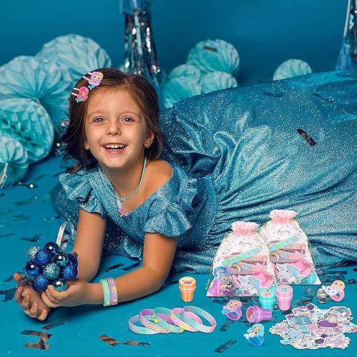 Miniatura 5 de Capoda Juego de 158 piezas de recuerdos de fiesta de sirena para niñas, suministros de cumpleaños de sirena, collares, colgantes, llaveros, sellos,