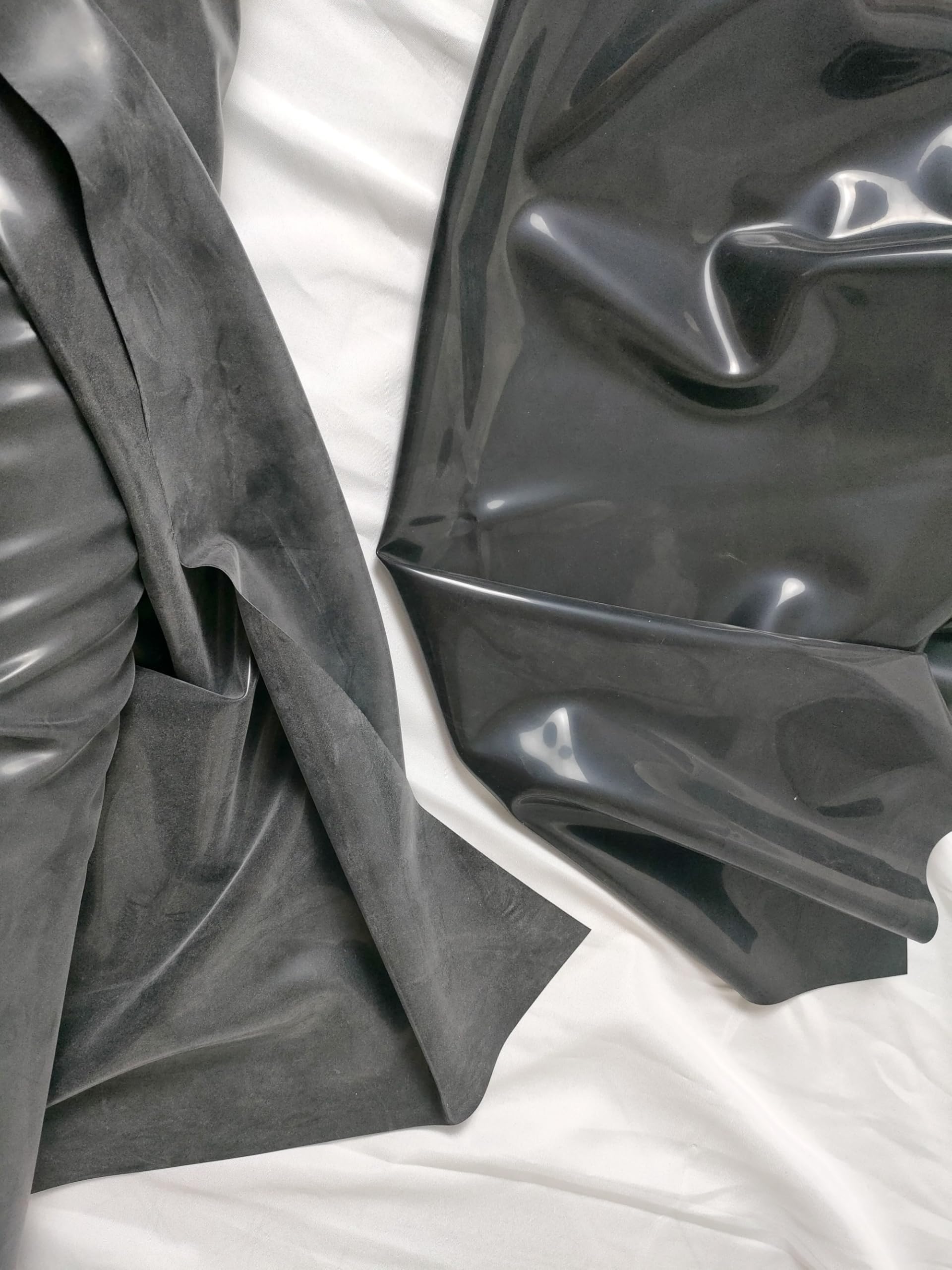 Tissu en latex naturel véritable - Pour le massage SM - Effet mouillé - Imperméable - 0,4 mm d'épaisseur - Noir - 1,1 x 2 m