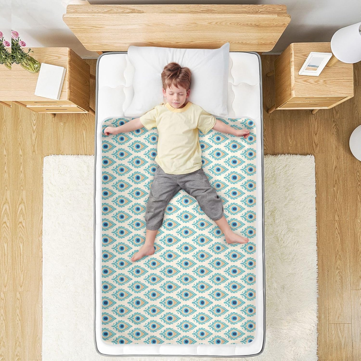 Peacock Feather Pattern Extra Large Resuable Bed Underpads Highly Absorbent Bed Wetting Pads Leakproof Quick Drying Cradle Mattress for Toddler Kids , 52" L x 34" W
