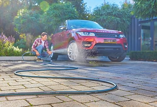 Miniatura 3 de GARDENA 20530  Manguera de jardinería resistente de 50 pies y 58 pulgadas  Diseño resistente de 5 capas, incluye hilos de manguera estadounidenses,