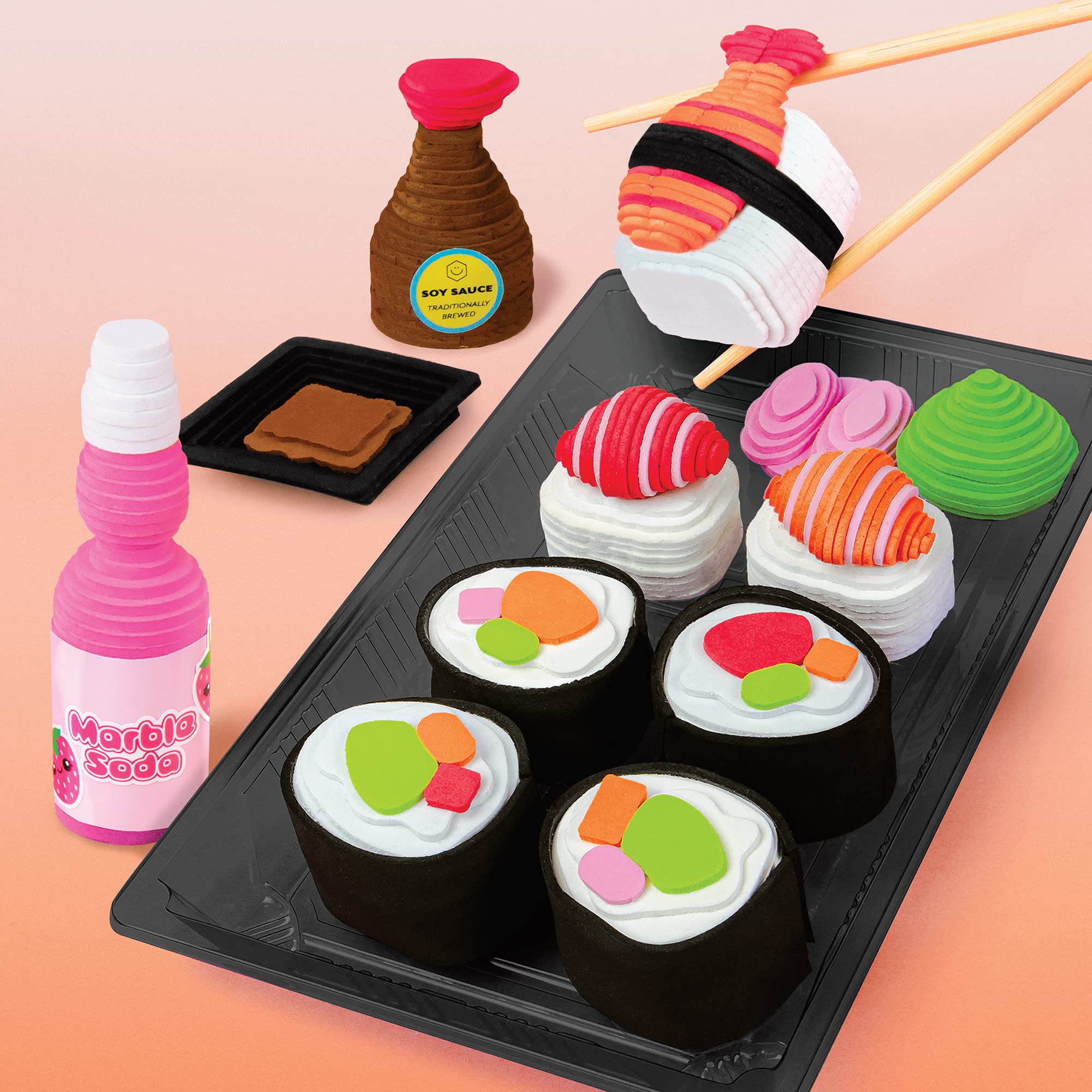Fashion Angels - Sticker Stackers Set Sushi, Adesivi in ​​Schiuma per creare in 3D, Cibo Giocattolo per Bambini, gioco STEM, Attività Creativa, da 8 anni, F13194