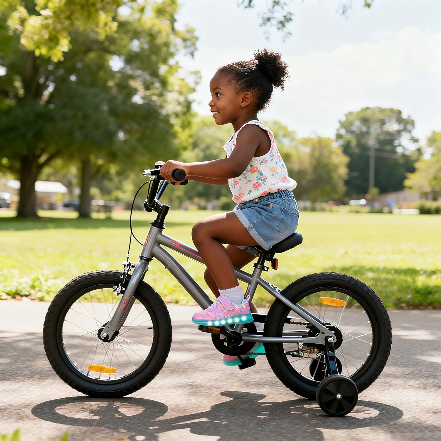 Floranate Light Up Toddler Boys Girls Shoes LED Flashing Lightweight Tennis Walking Sneakers for Toddler and Little Kid - Image 2