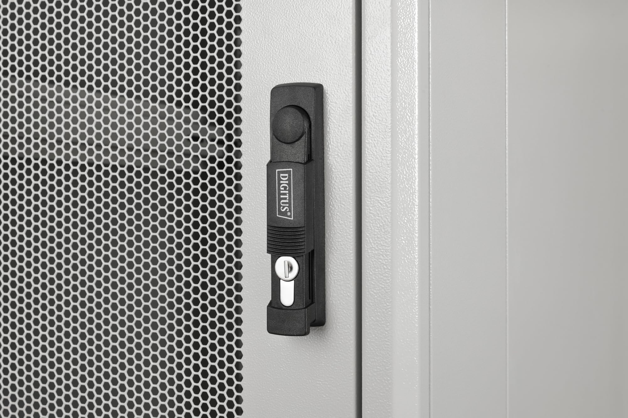 DIGITUS Armario para servidores – 19 Pulgadas, 26 U – 60 x 100 cm – Serie Unique Server-N – Capacidad de Carga 1200 kg – Profundidad útil 1135 mm – Puerta de Acero Perforada – Gris