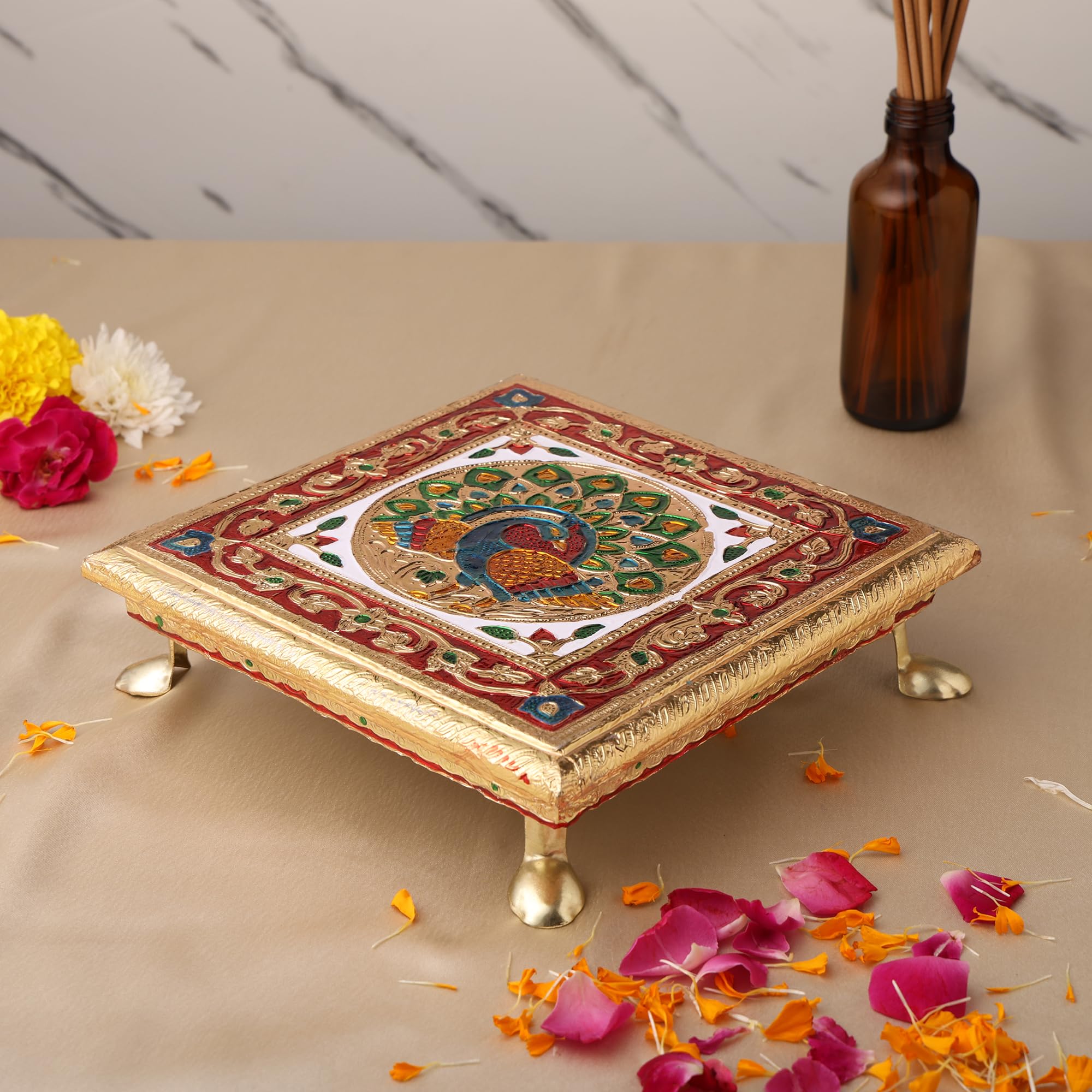Chowki Meenakari socle stable pour surélever les petites idoles et éviter les rayures de meubles