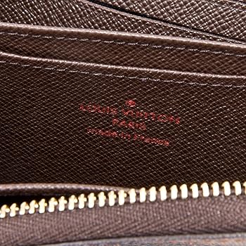Amazon.co.jp: ルイヴィトン 小銭入れ N63070 ダミエ ジッピー・コイン Amazon.co.jp: ルイヴィトン 小銭入れ N63070 ダミエ ジッピー・コイン